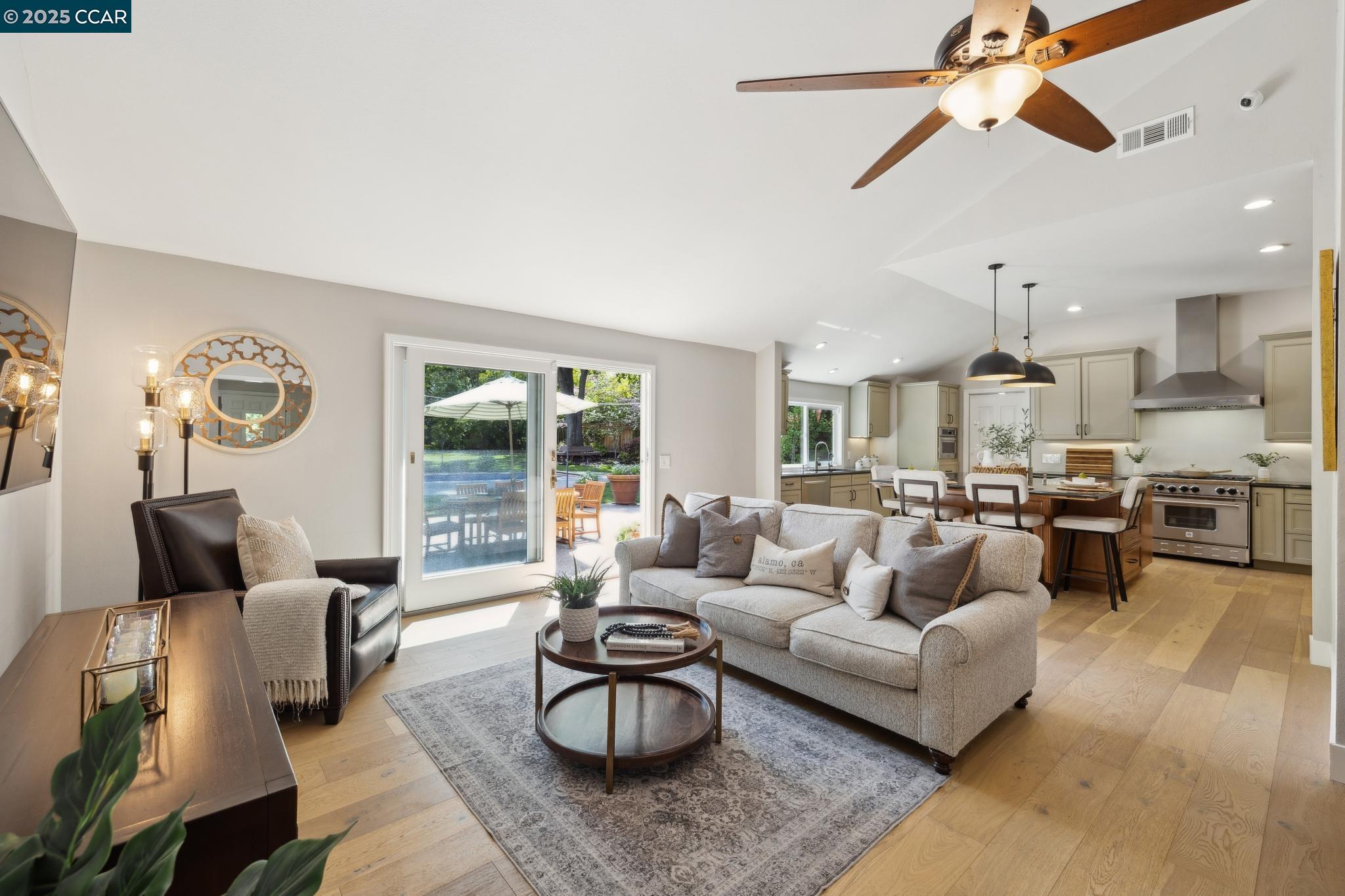 176 La Sonoma Way