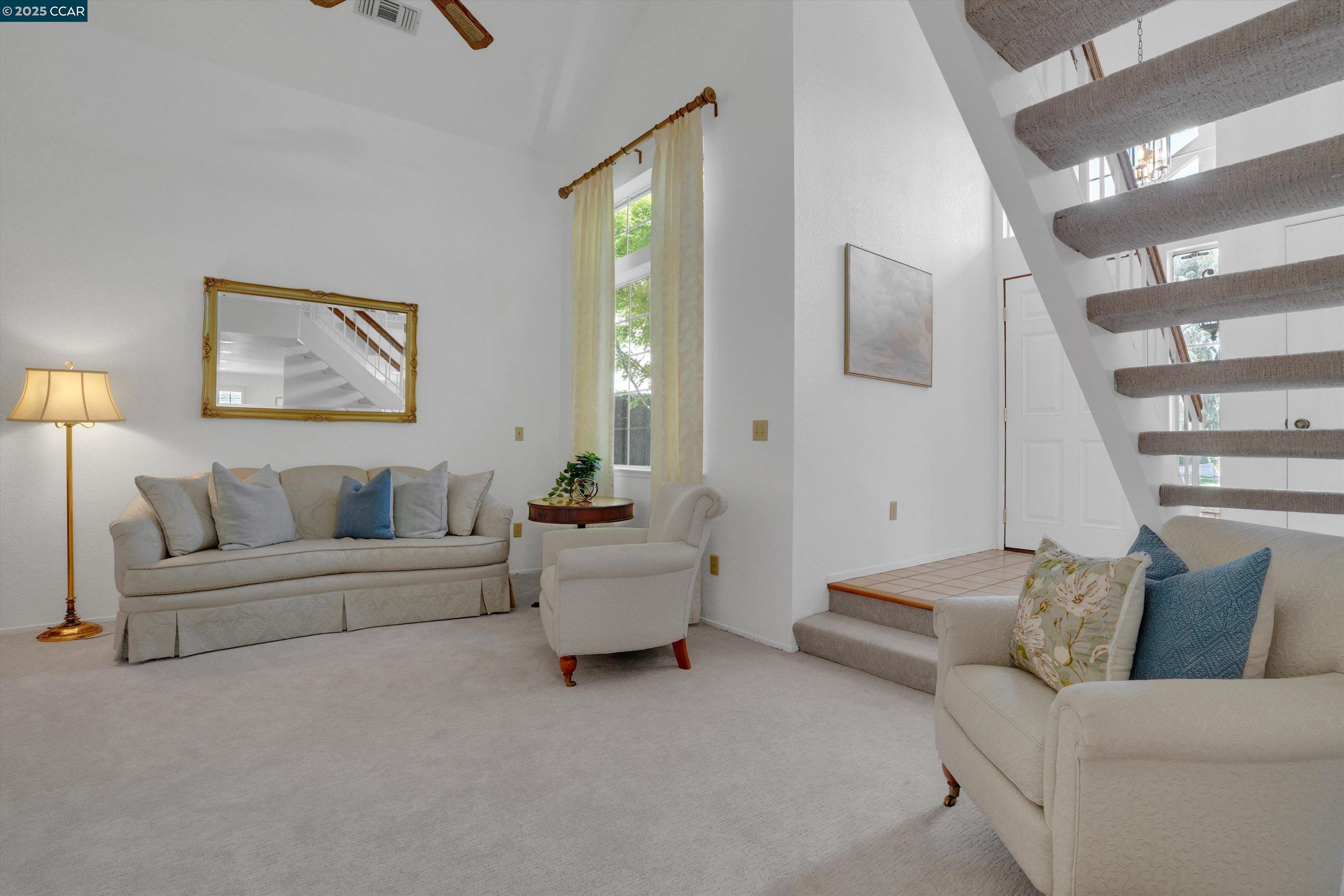 994 Almaden Cir