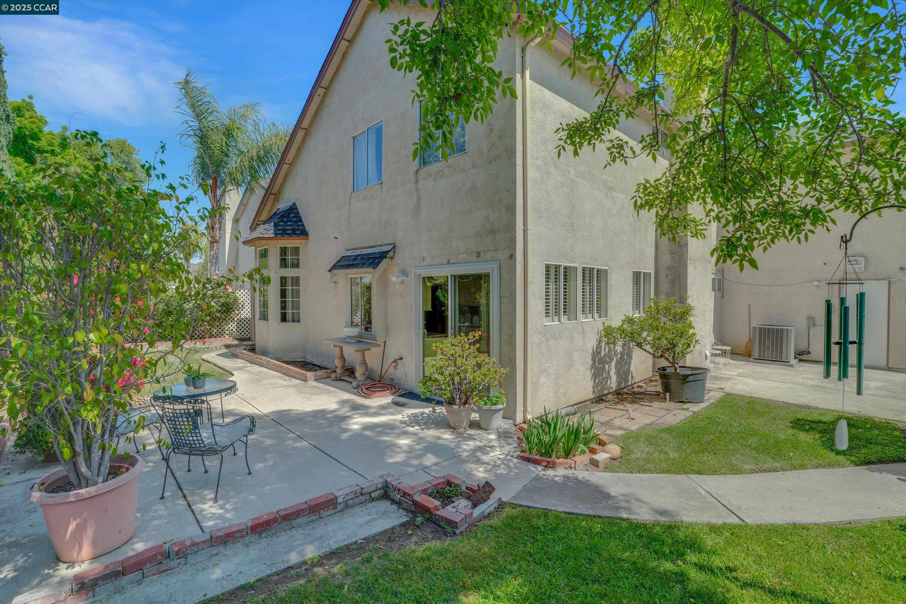 994 Almaden Cir