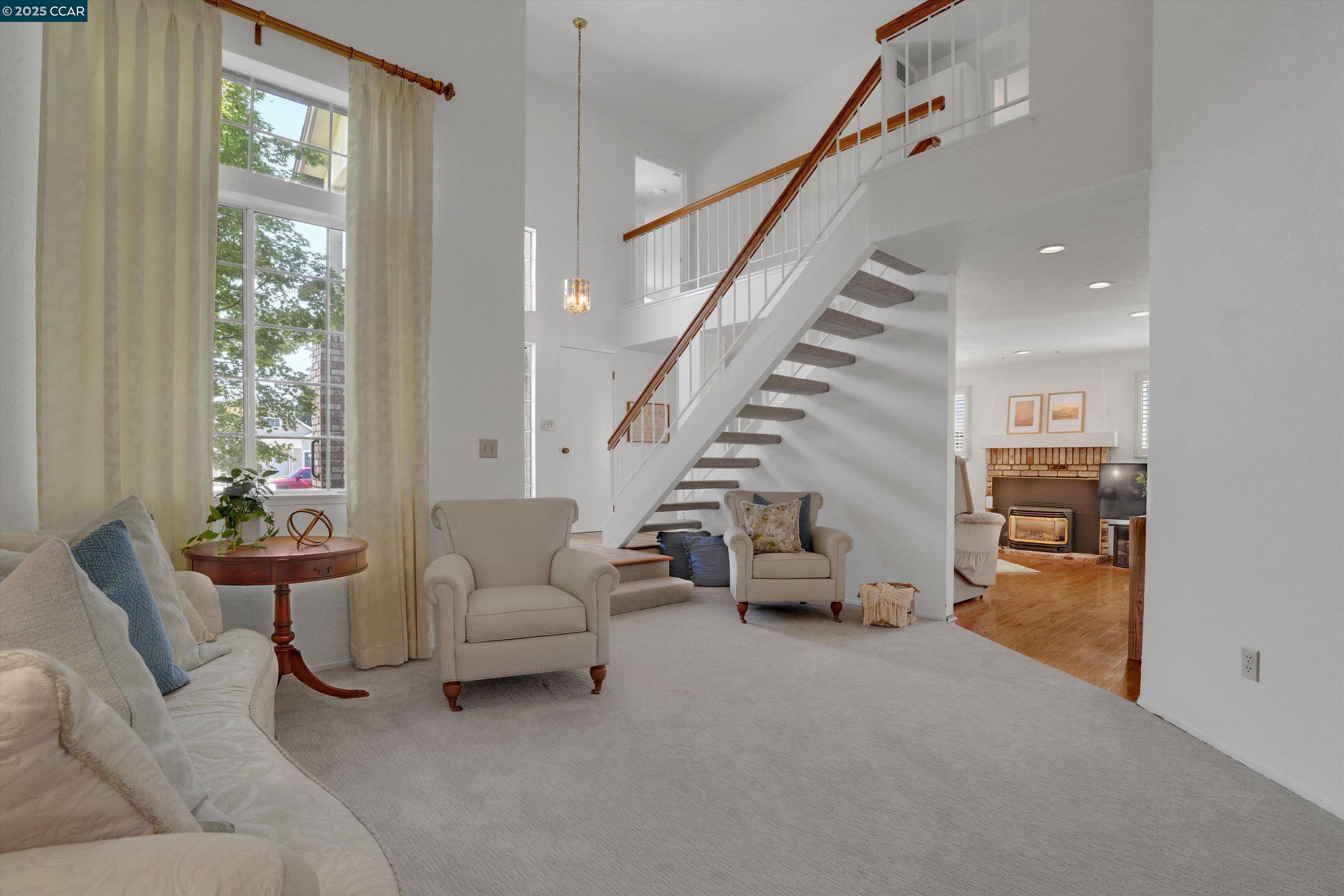 994 Almaden Cir