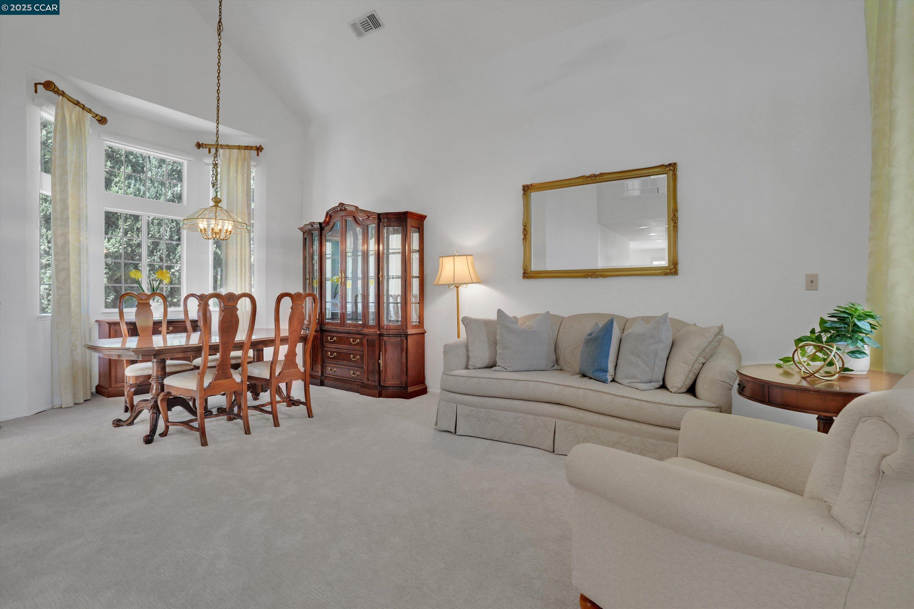 994 Almaden Cir