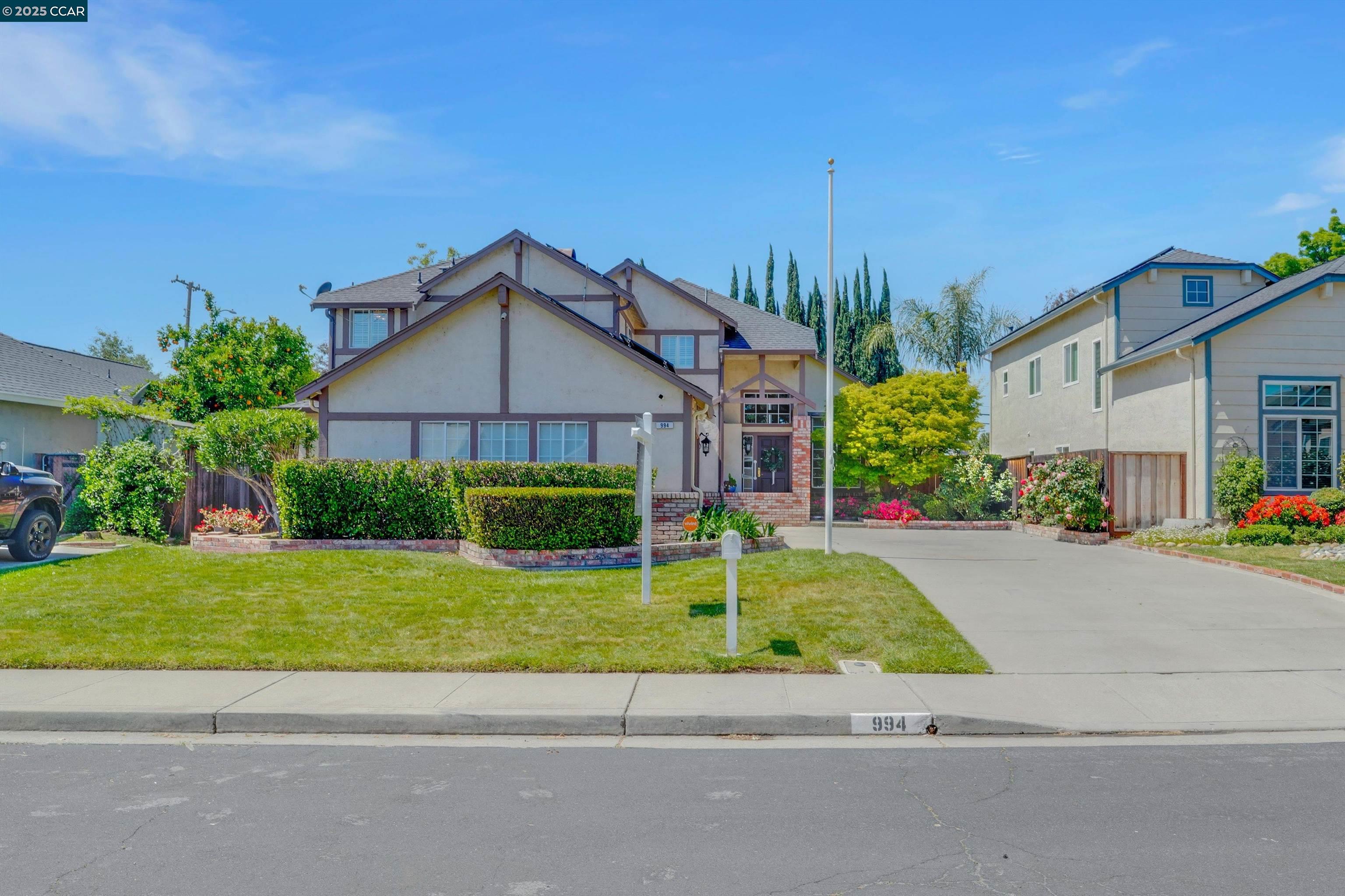 994 Almaden Cir