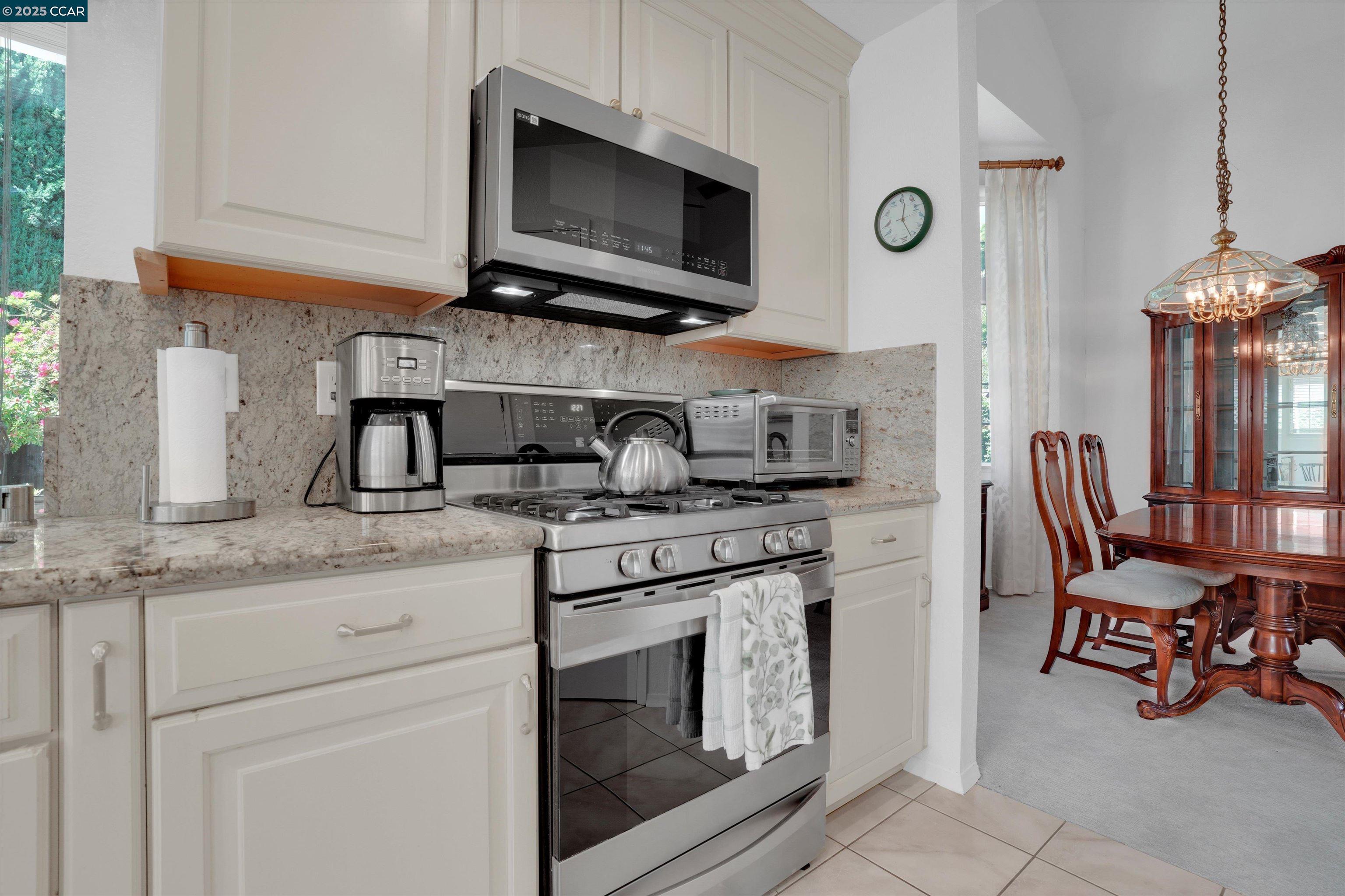 994 Almaden Cir