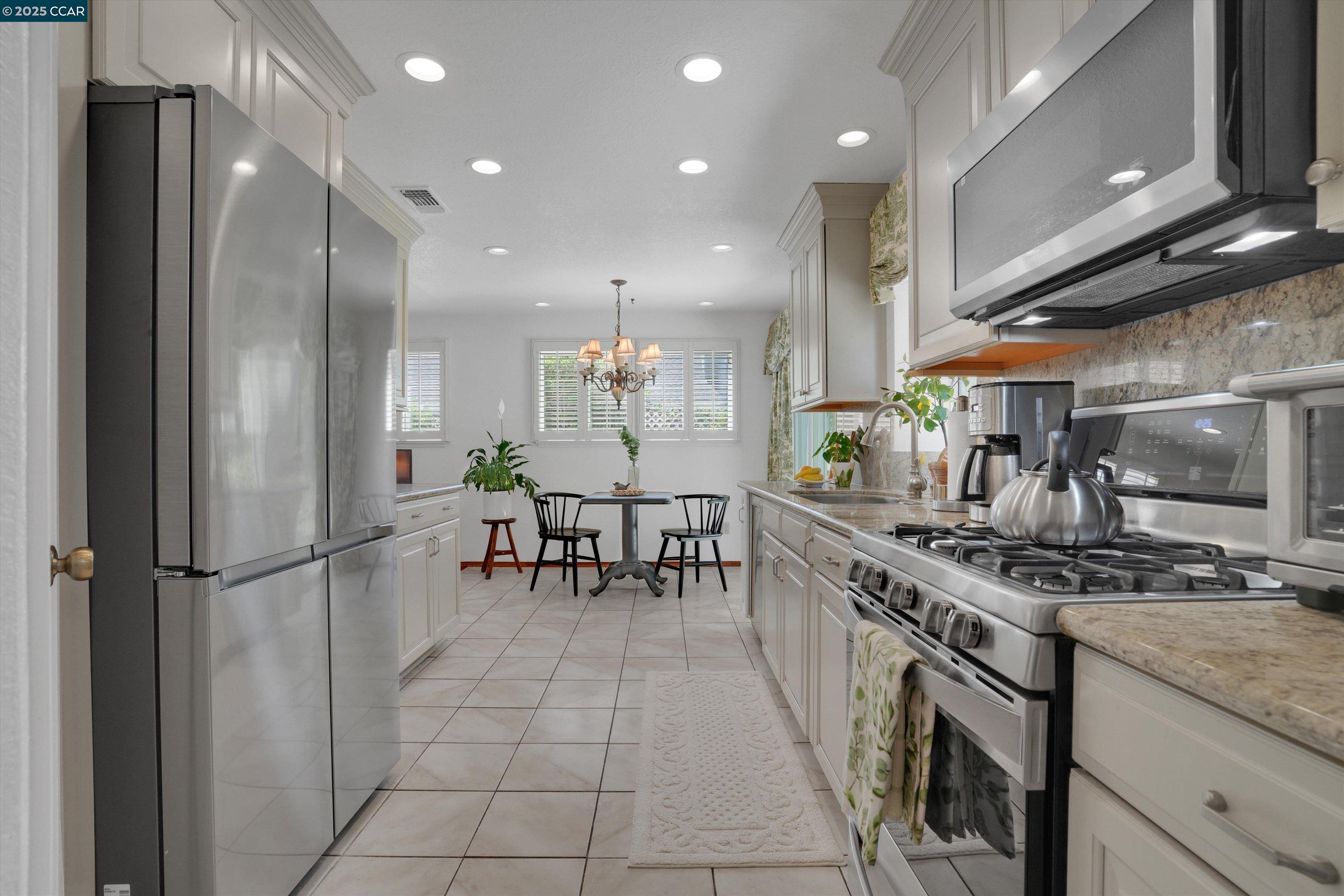 994 Almaden Cir