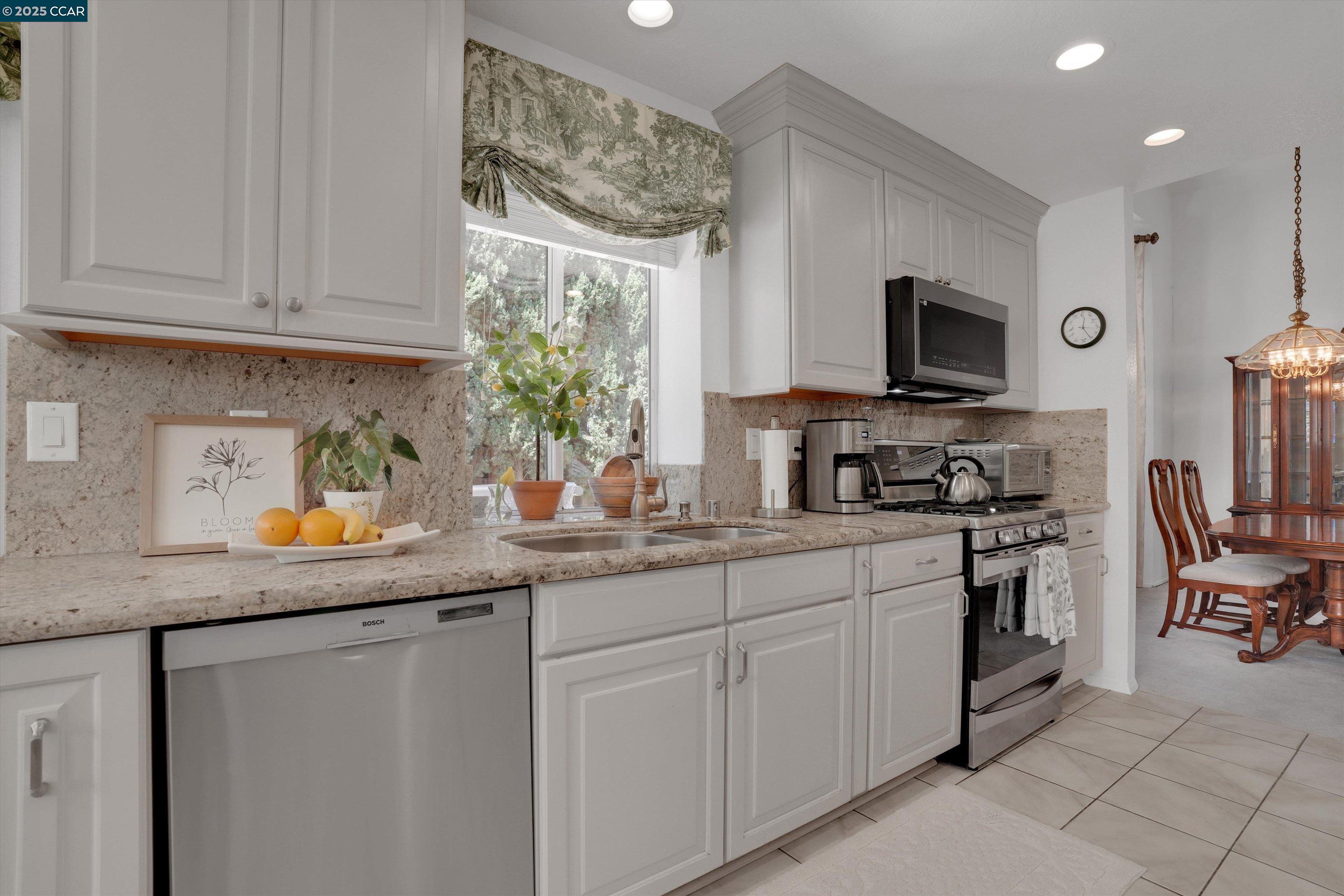 994 Almaden Cir