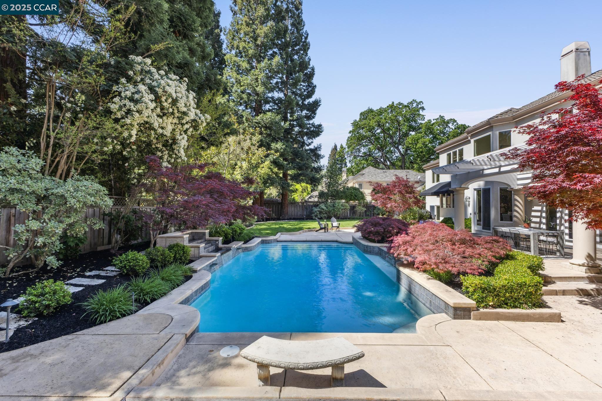 309 Iron Horse Ct