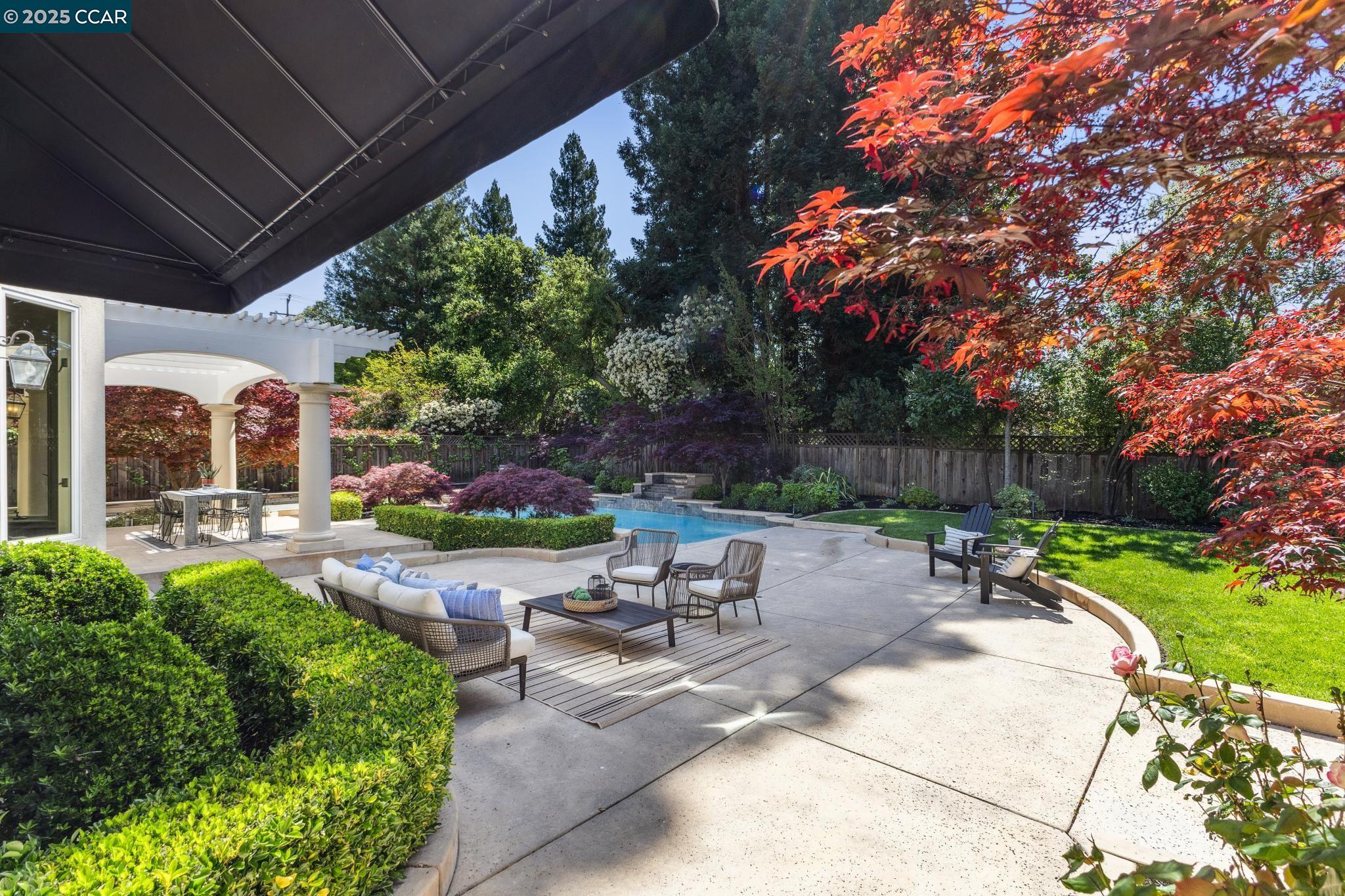 309 Iron Horse Ct