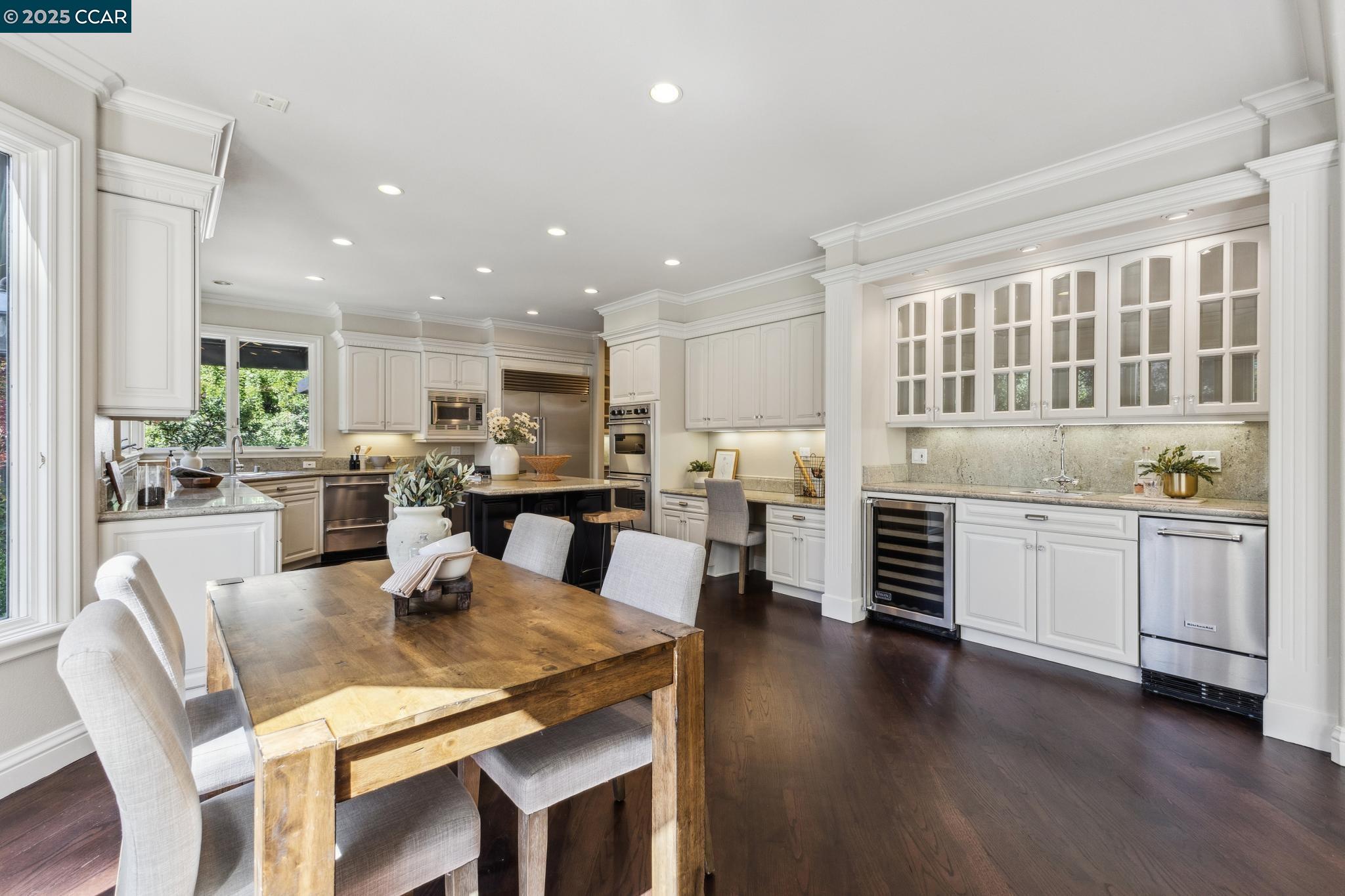 309 Iron Horse Ct