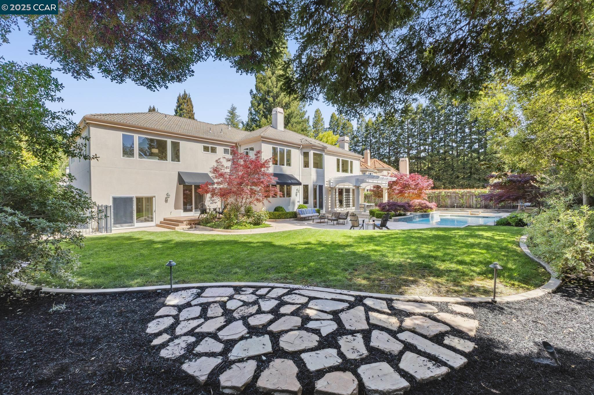 309 Iron Horse Ct