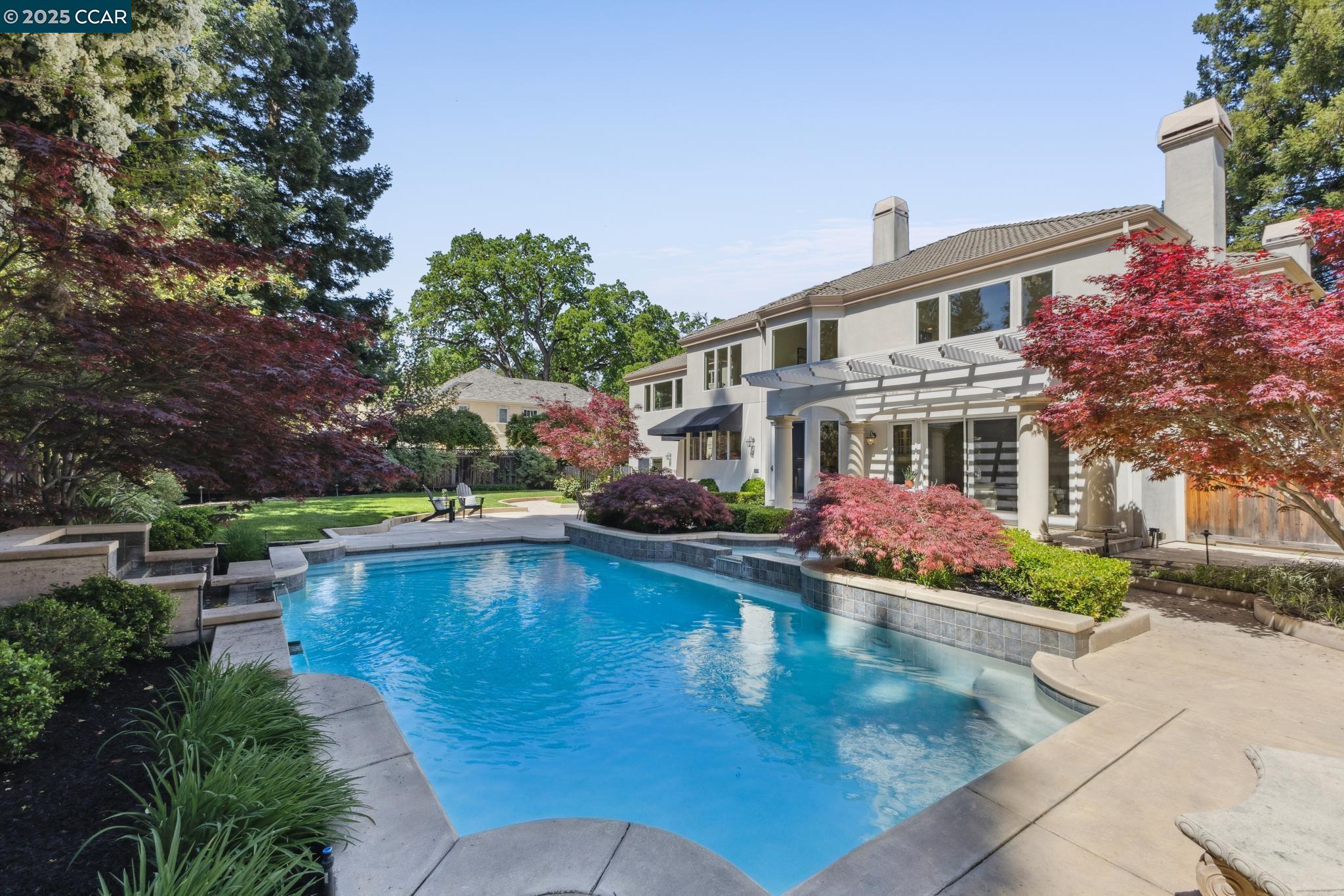 309 Iron Horse Ct