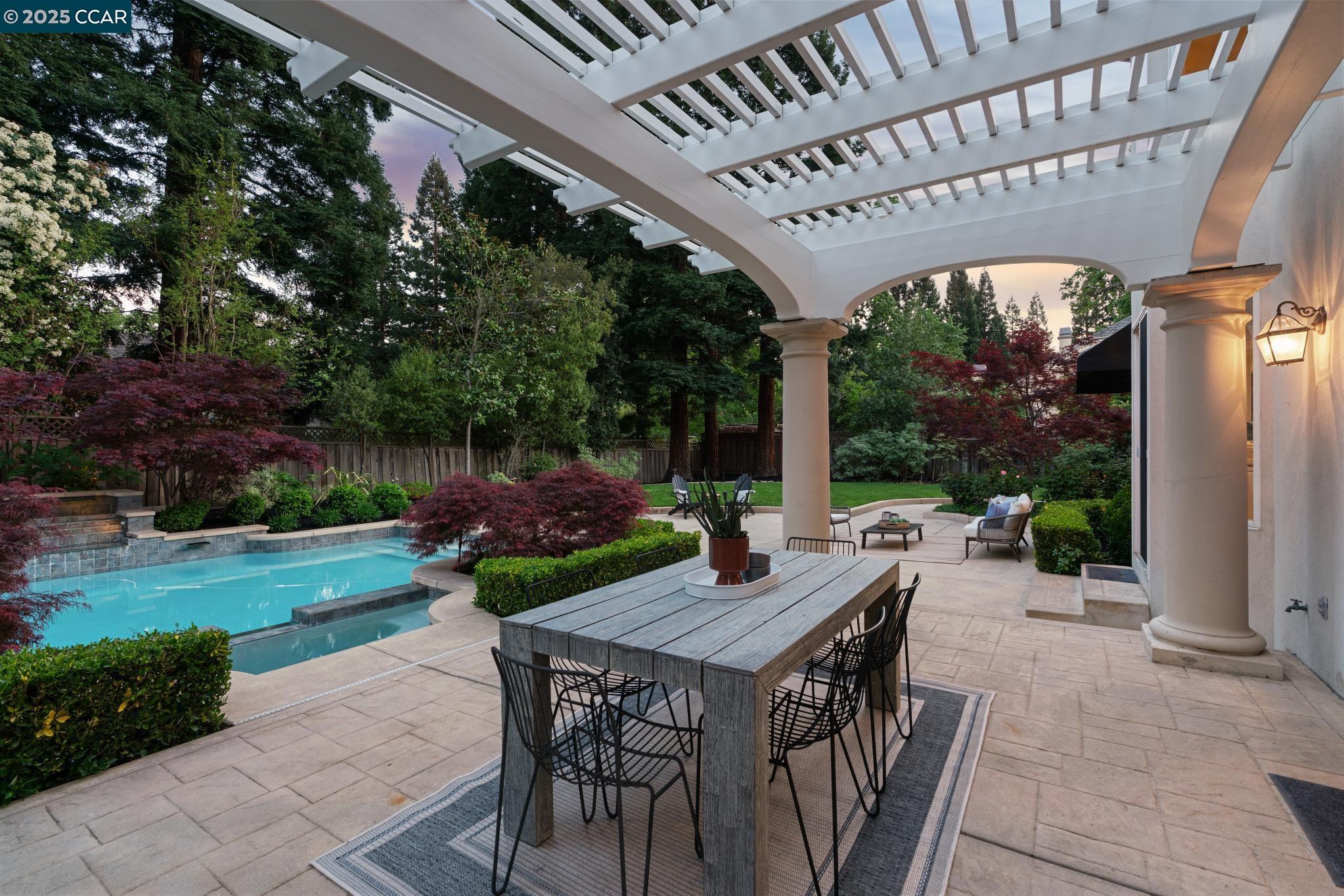 309 Iron Horse Ct