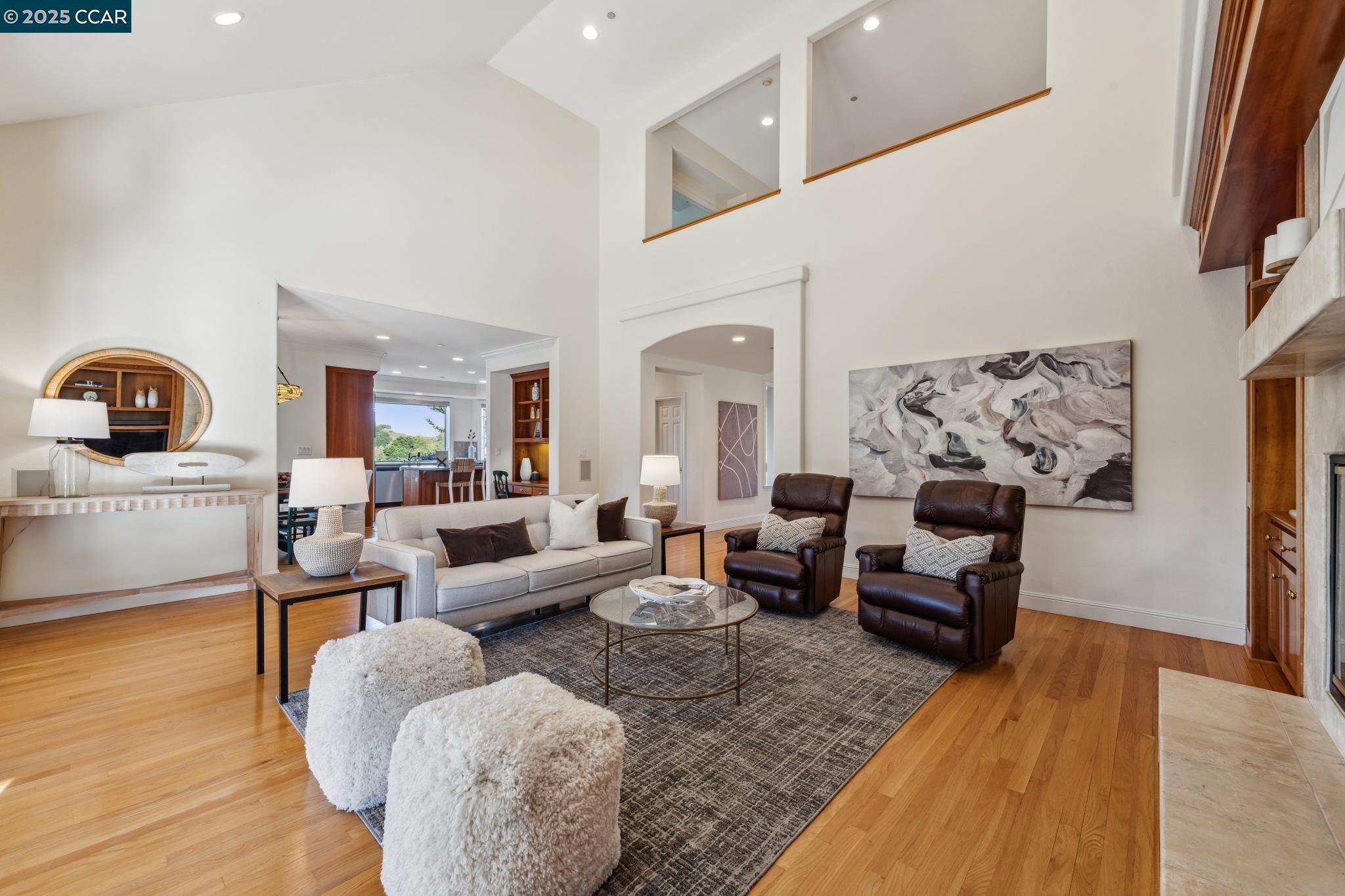 143 Stonehurst Ct