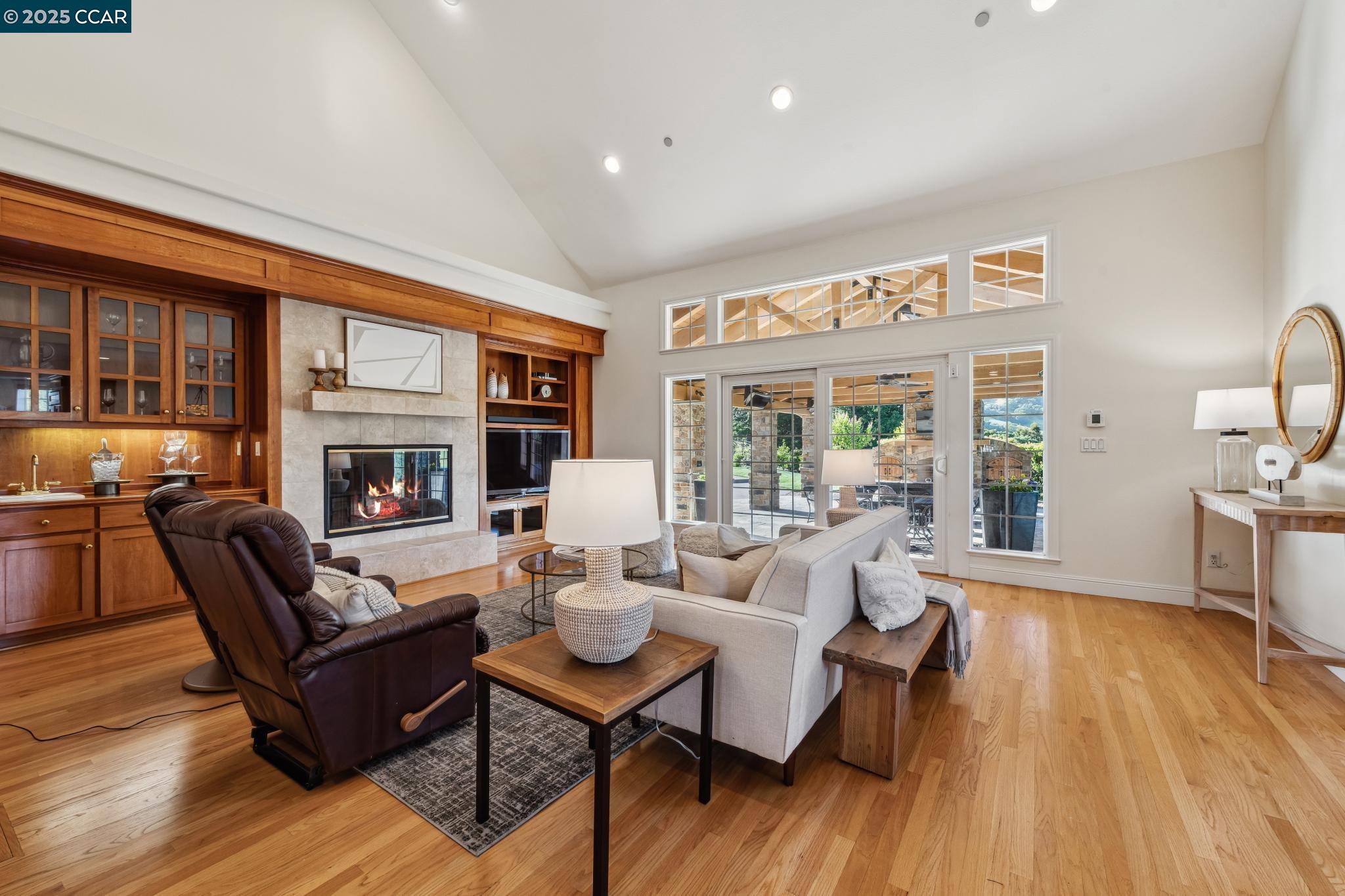 143 Stonehurst Ct