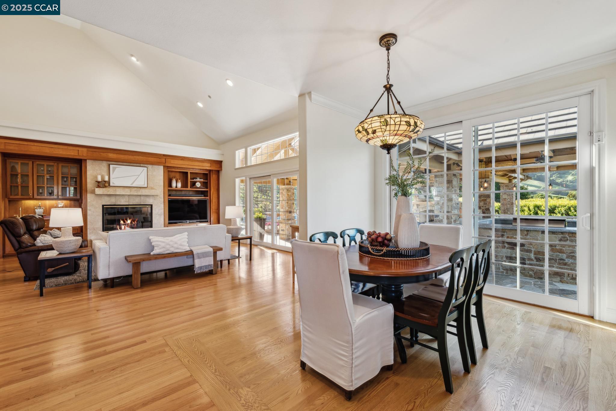 143 Stonehurst Ct