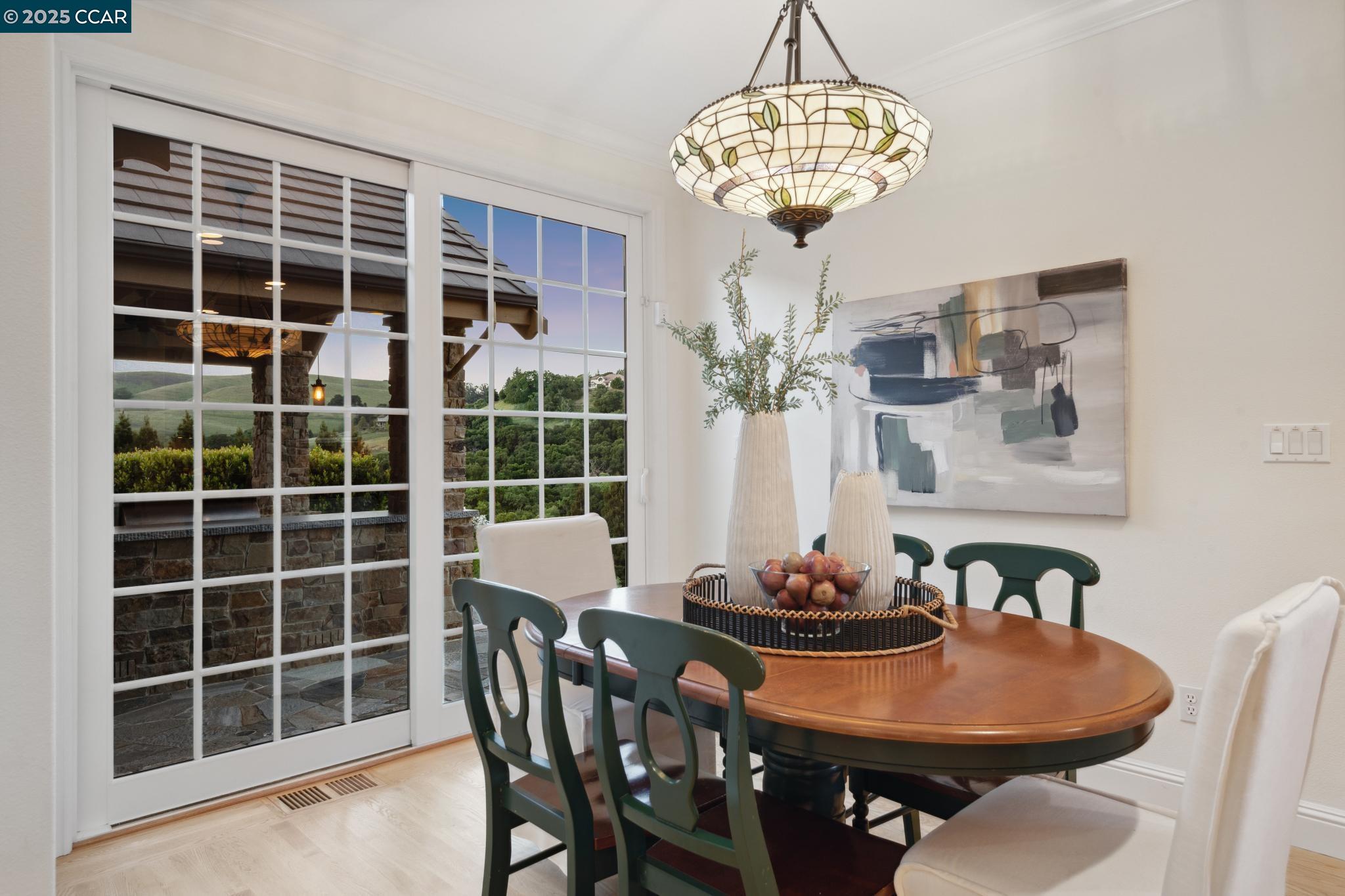 143 Stonehurst Ct