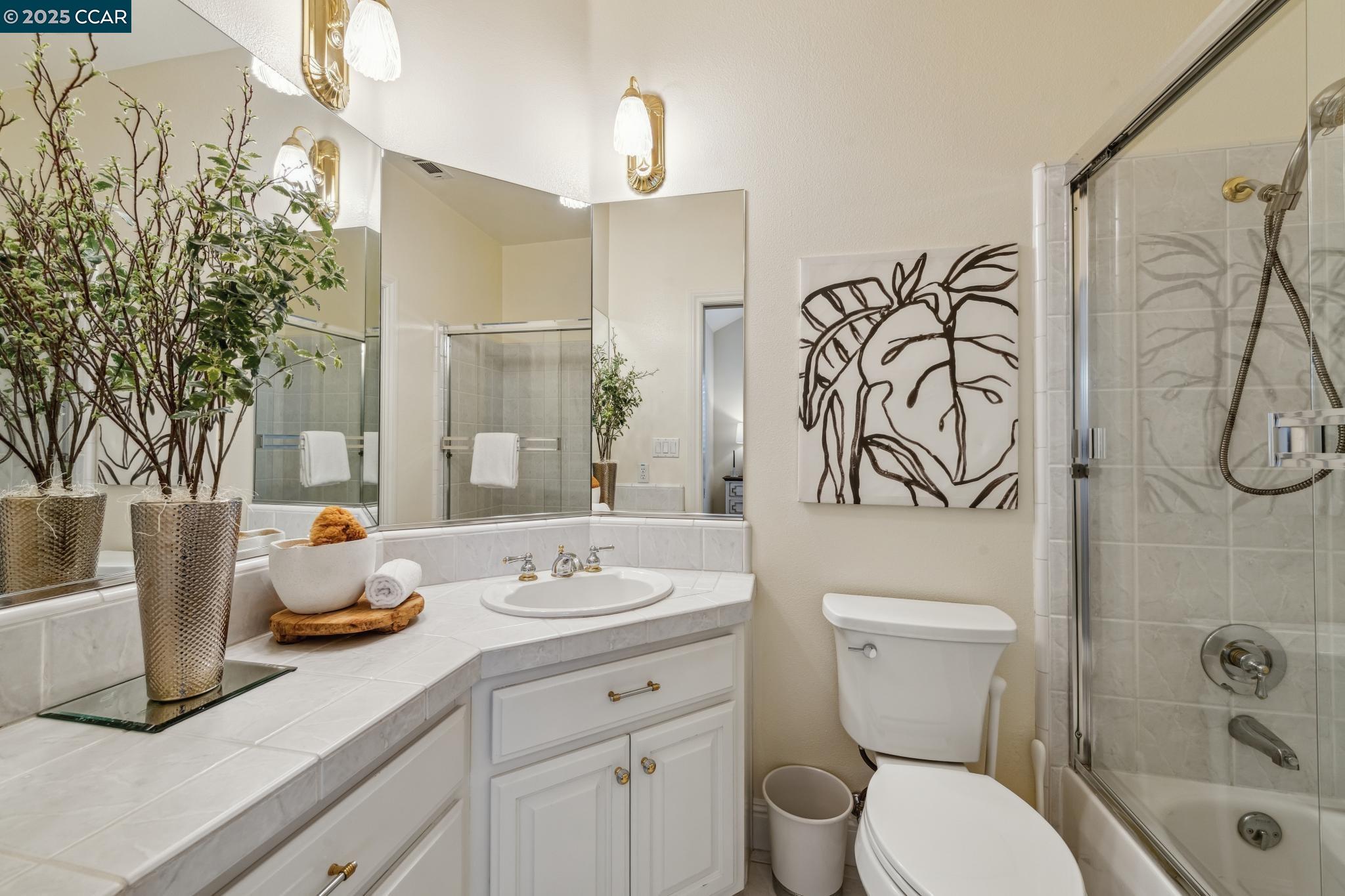 143 Stonehurst Ct