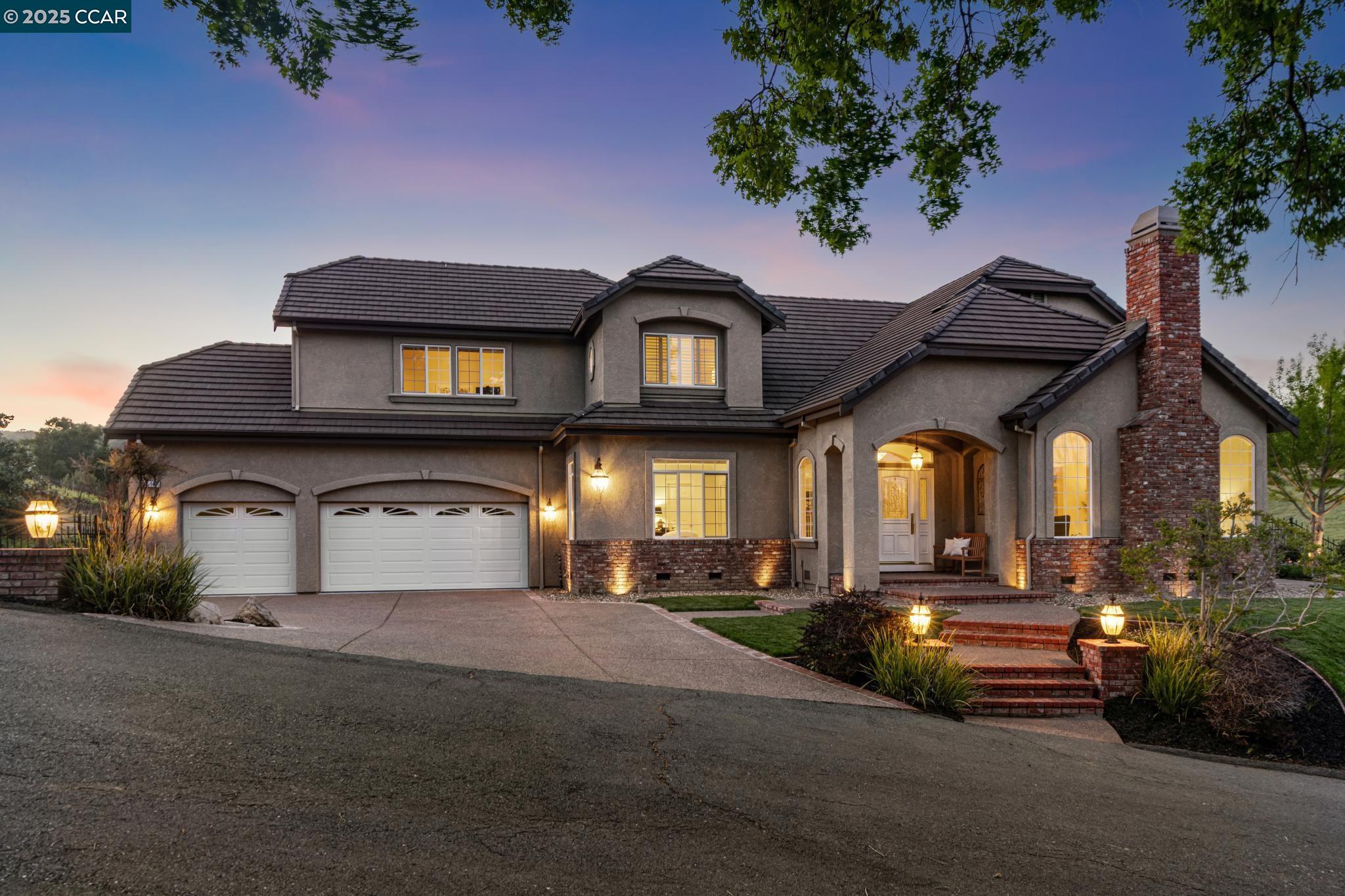 143 Stonehurst Ct