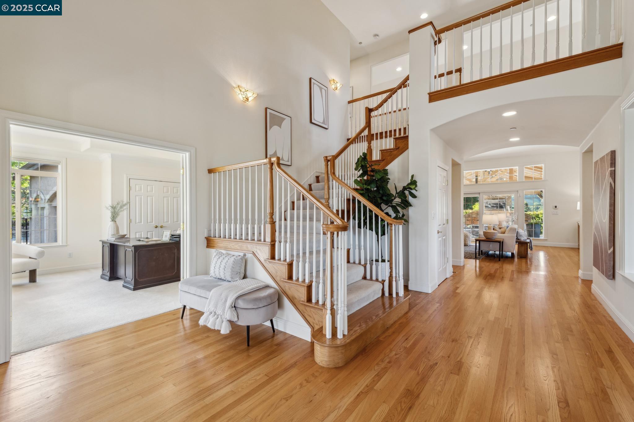 143 Stonehurst Ct