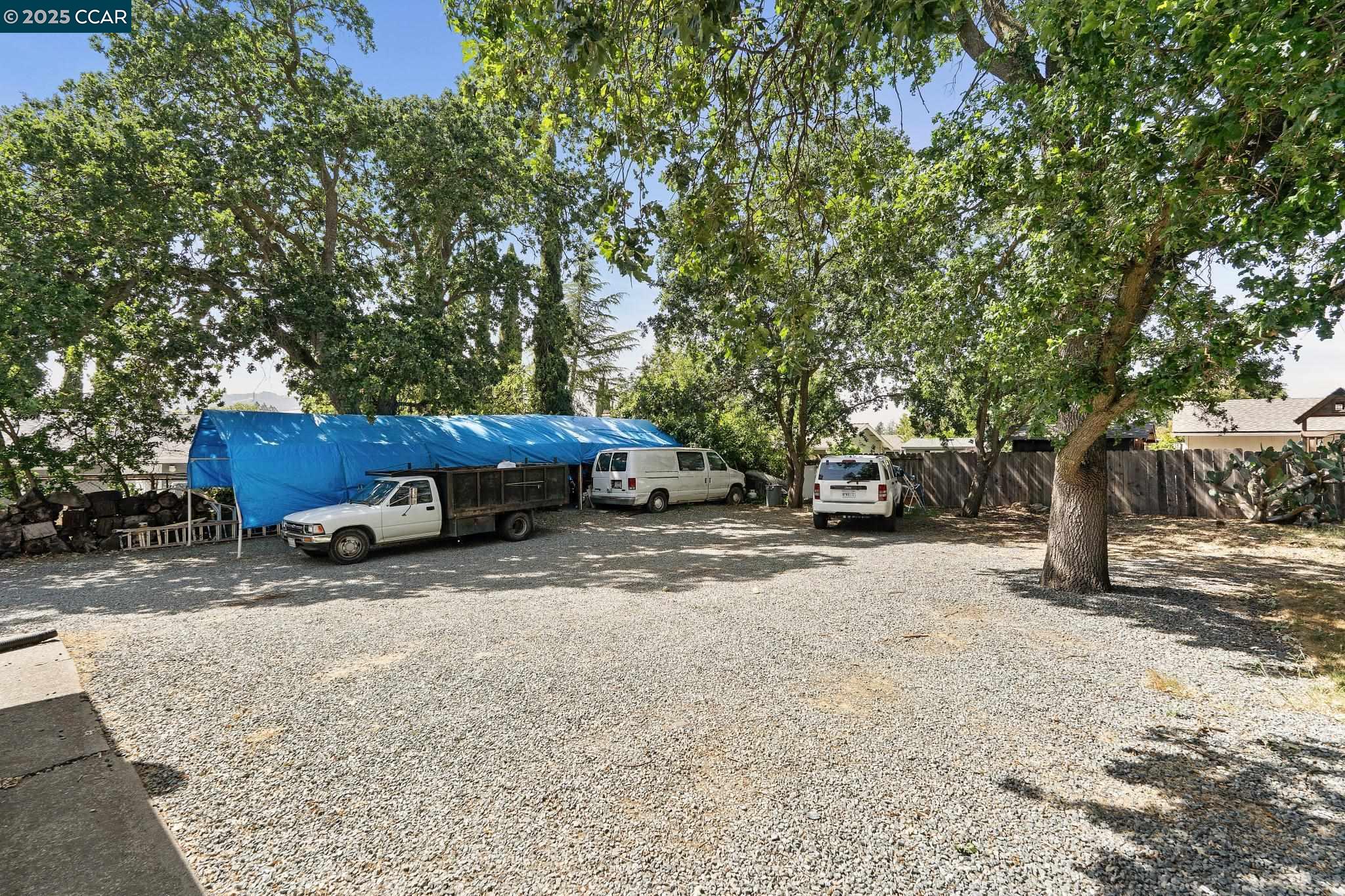 1580 3rd Ave