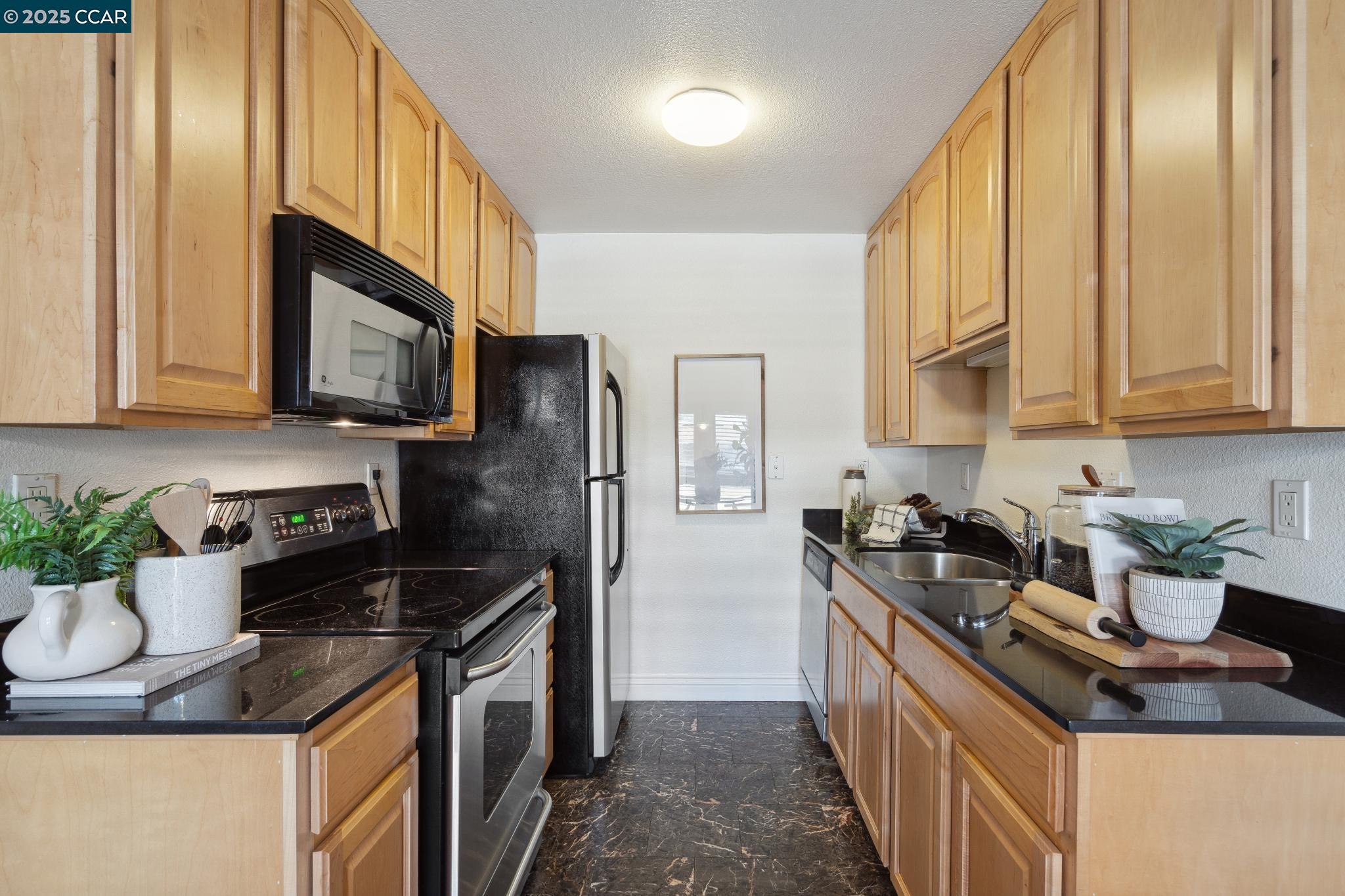 155 Sharene Ln. # 109