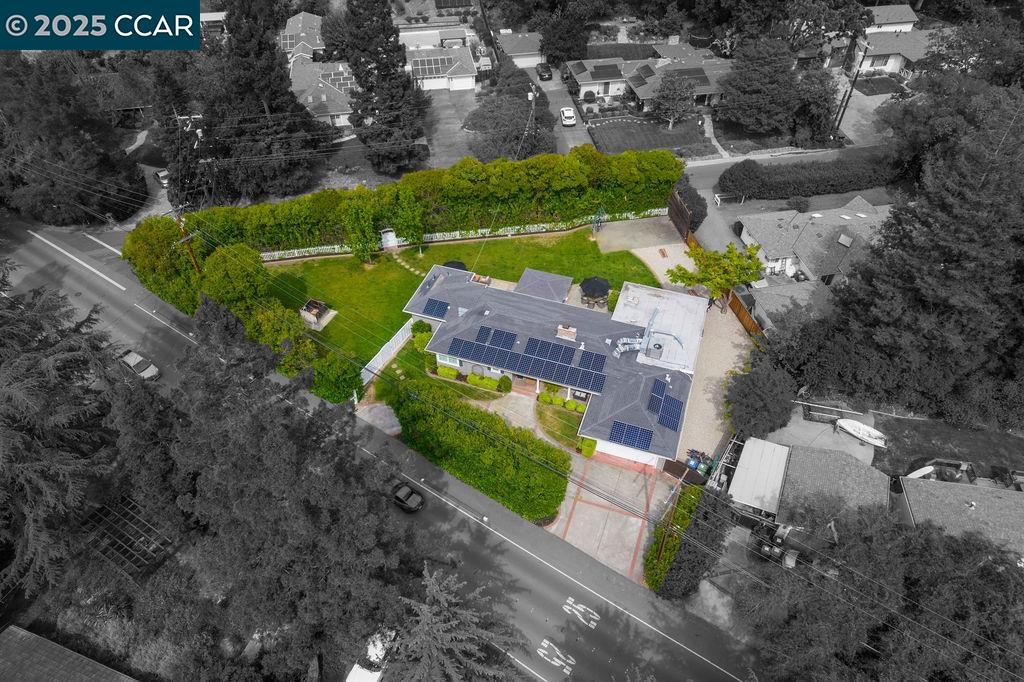 1110 Homestead Ave