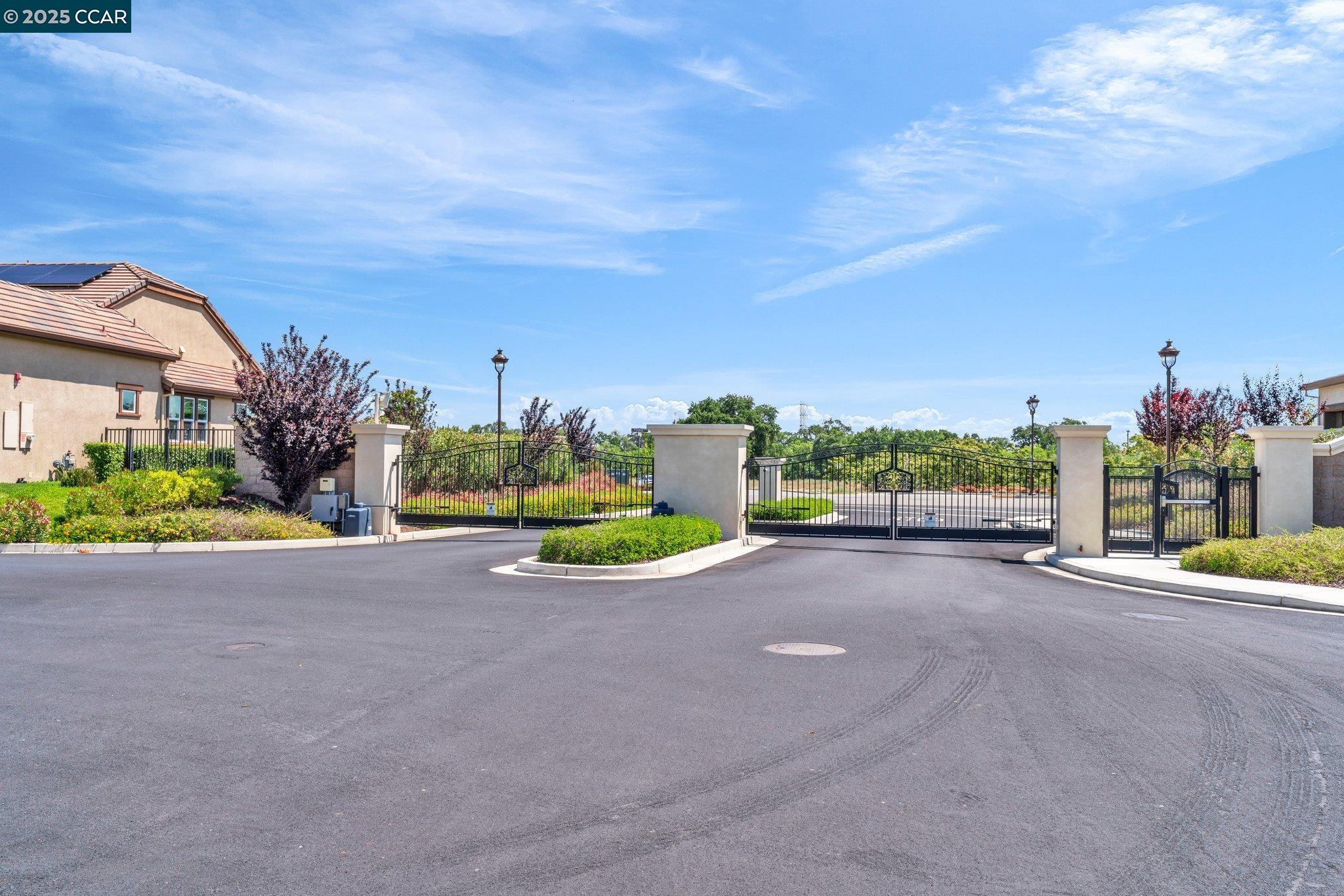 1490 Santorini St