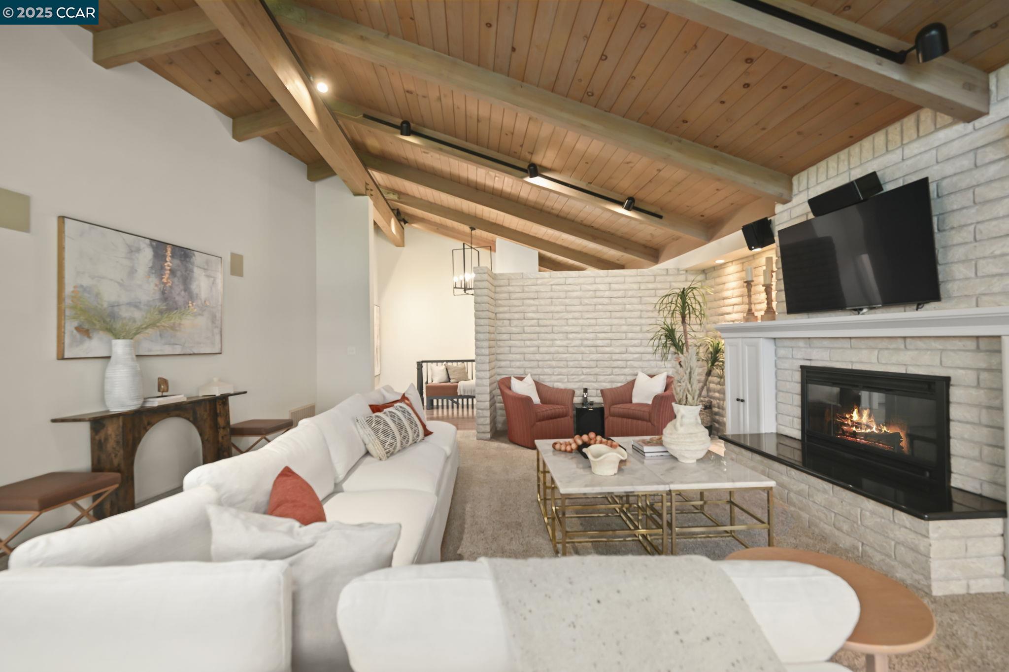 554 Golf Club Road