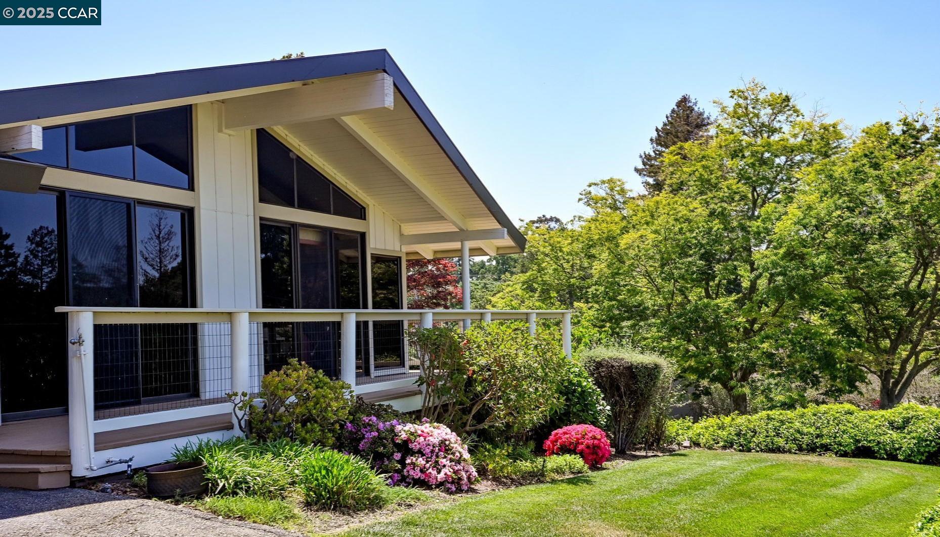 554 Golf Club Road