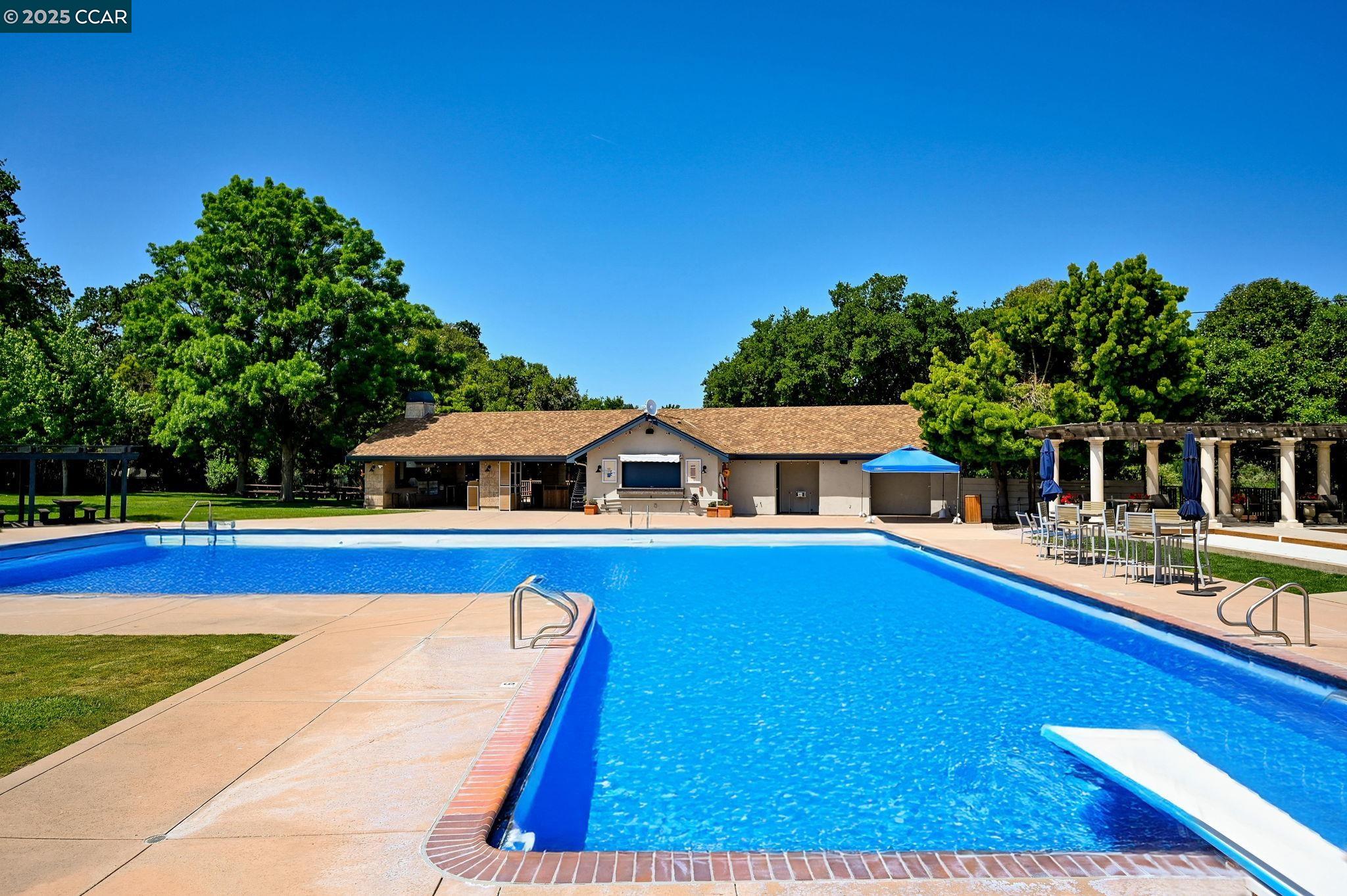 554 Golf Club Road