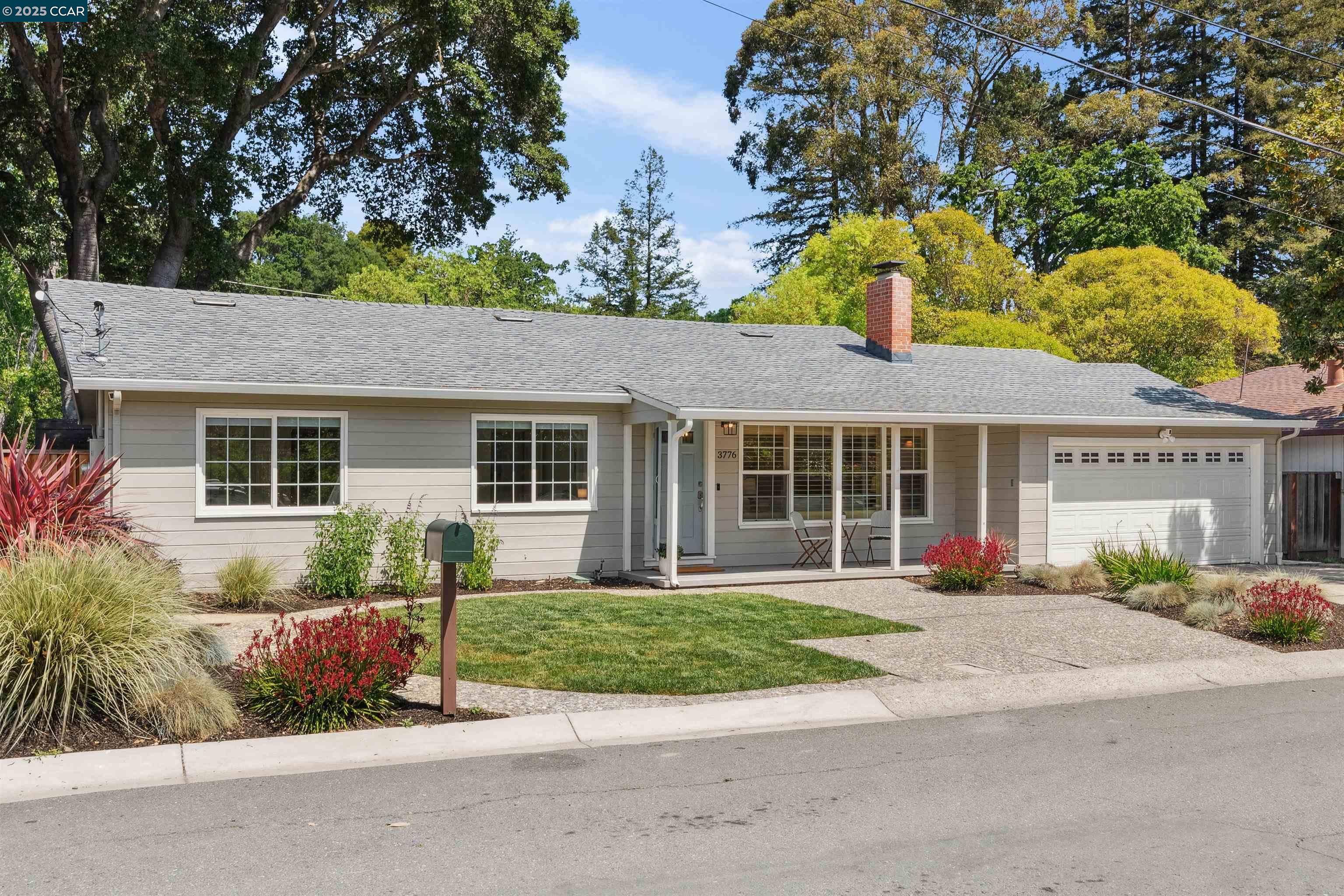3776 Mosswood Dr