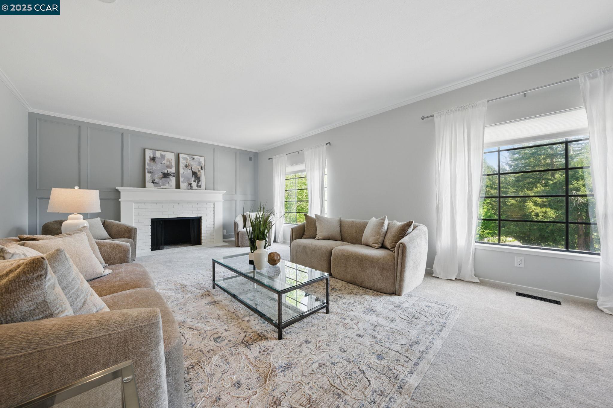 3938 Los Arabis Dr