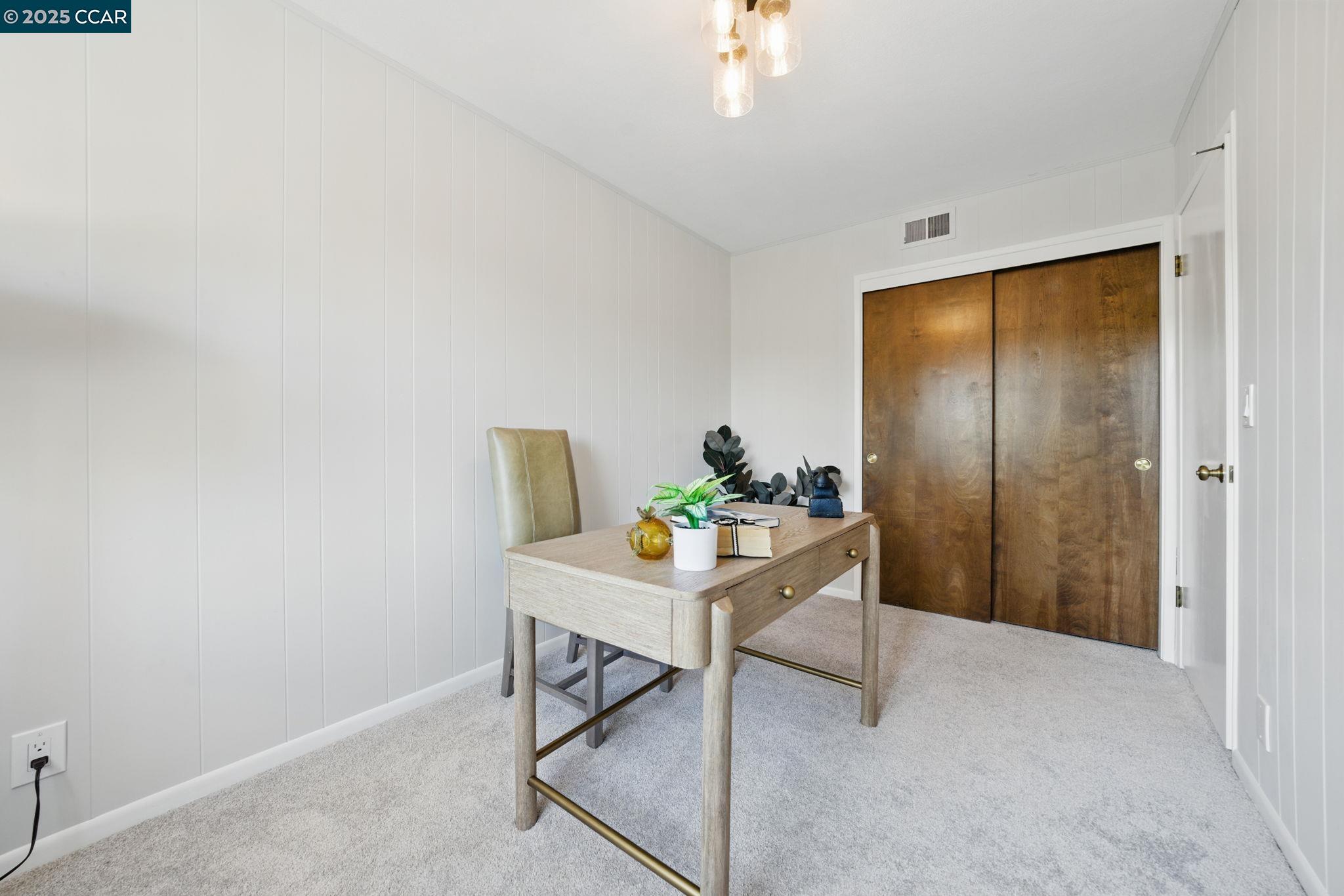 3938 Los Arabis Dr