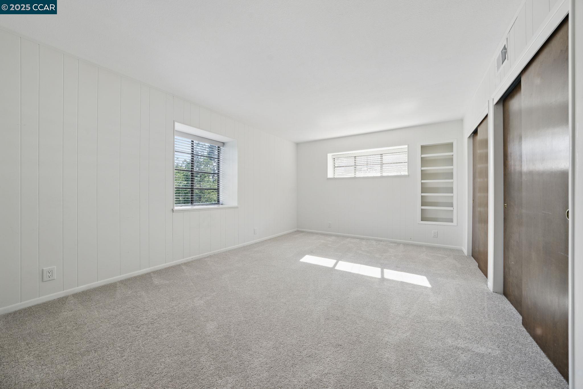 3938 Los Arabis Dr