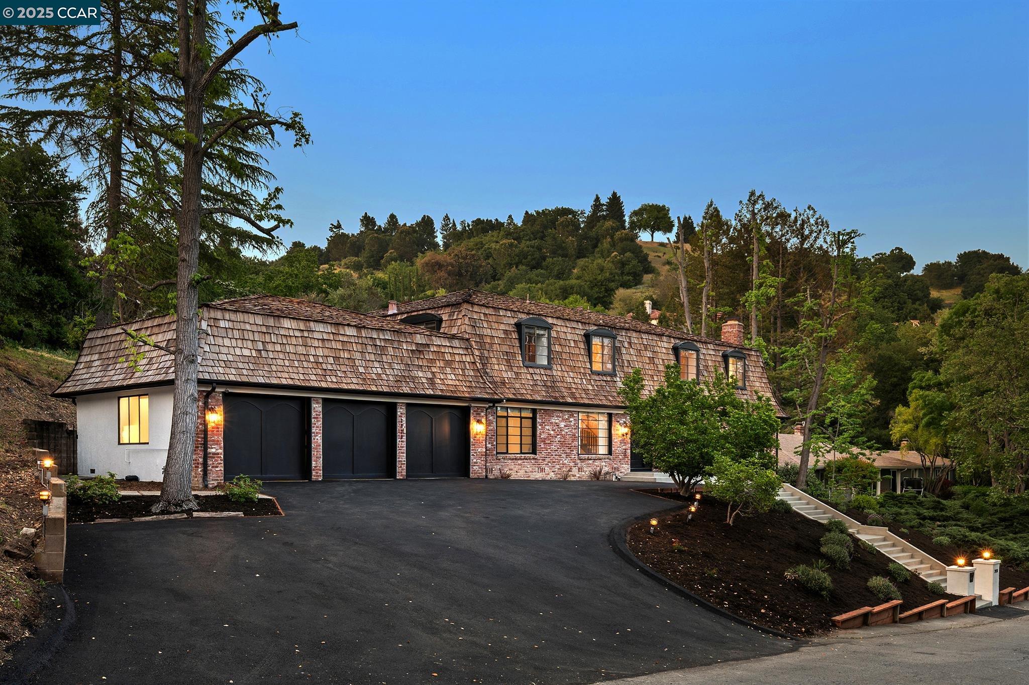 3938 Los Arabis Dr