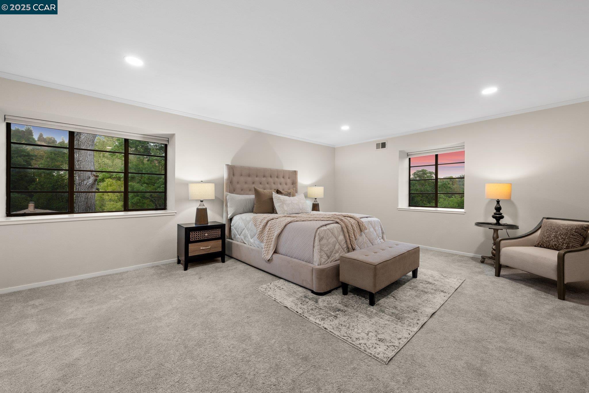 3938 Los Arabis Dr