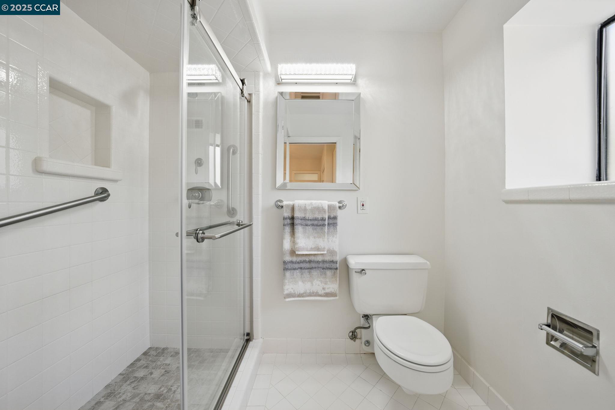 3938 Los Arabis Dr