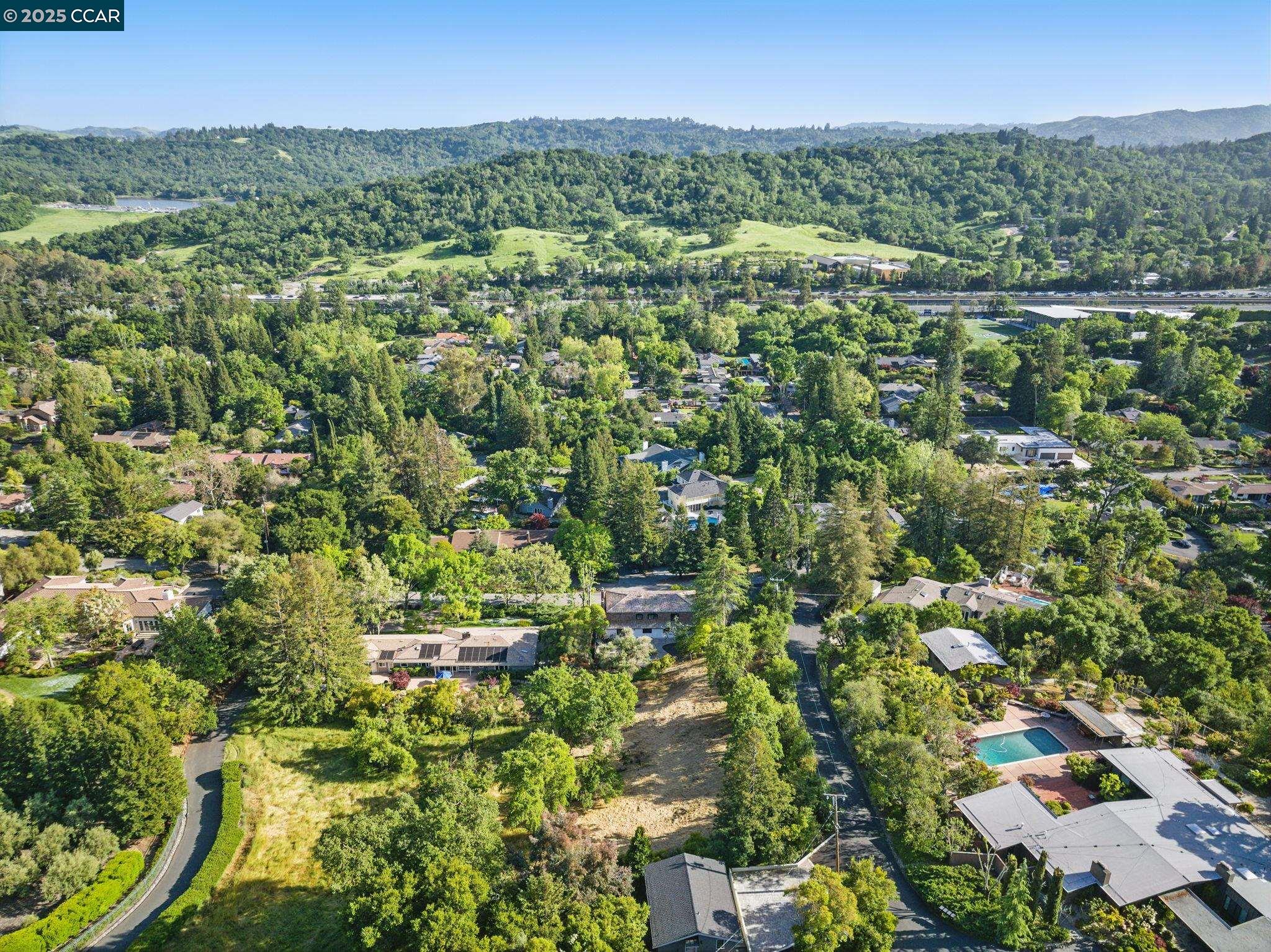 3938 Los Arabis Dr