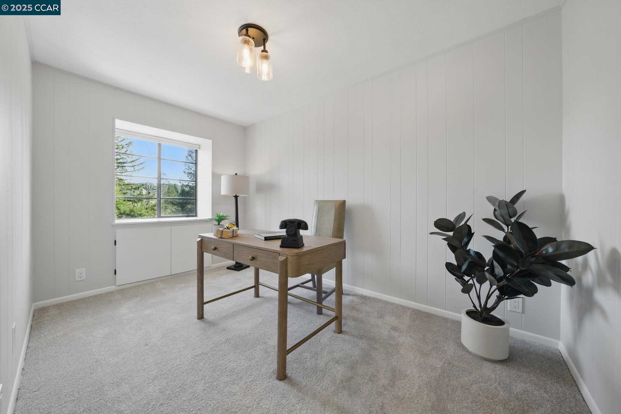 3938 Los Arabis Dr