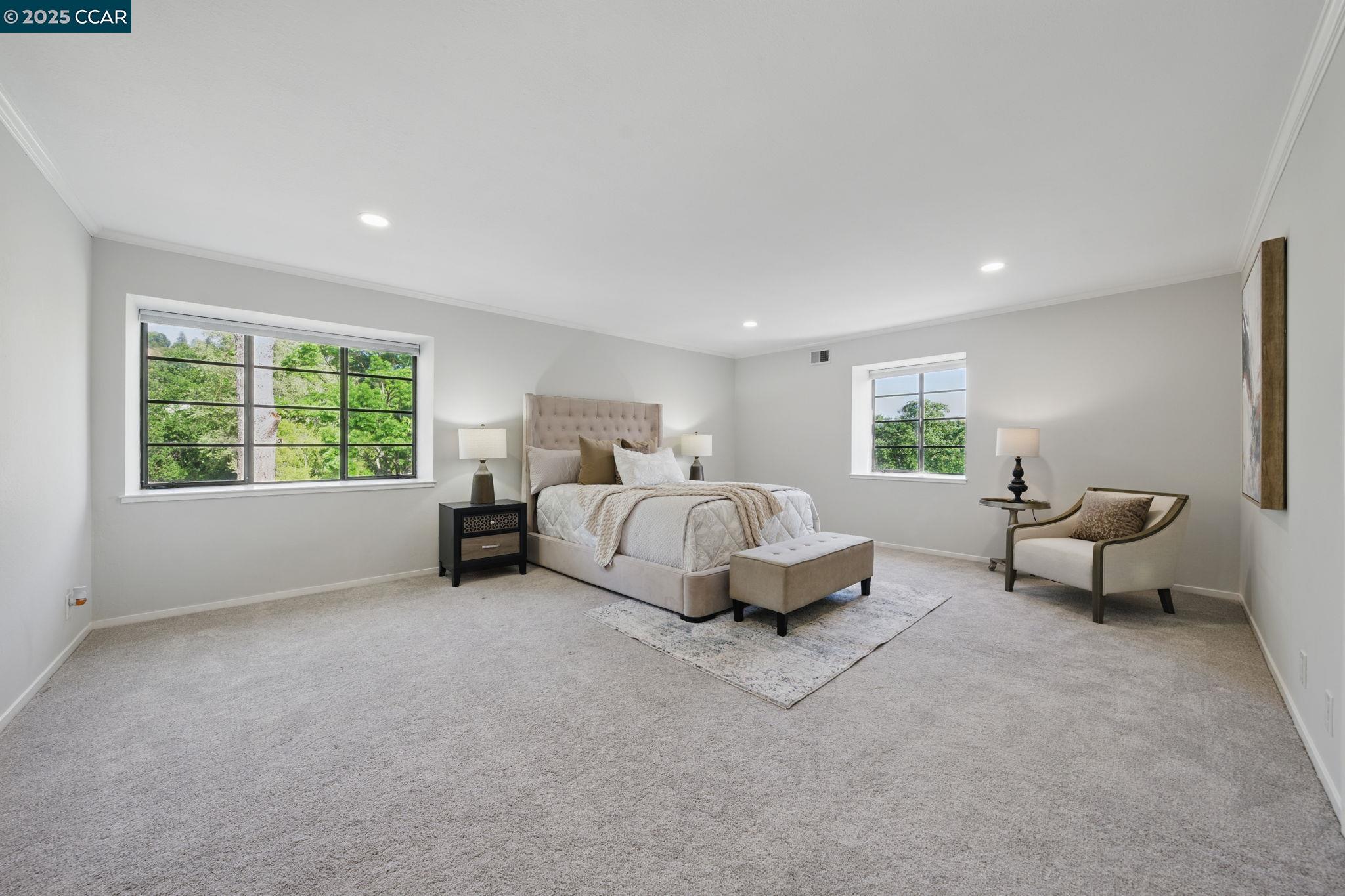 3938 Los Arabis Dr