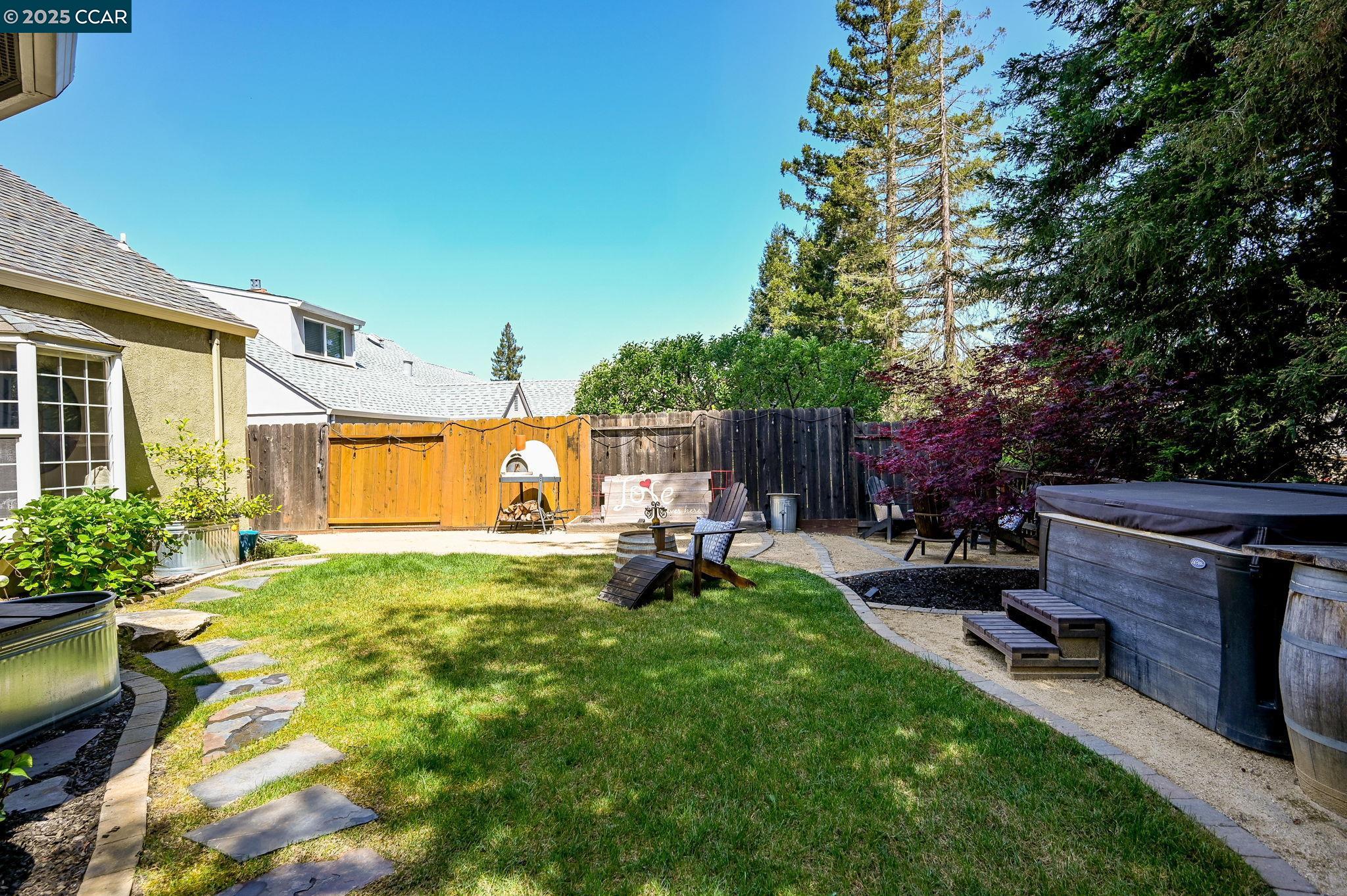 5411 Degnan Dr
