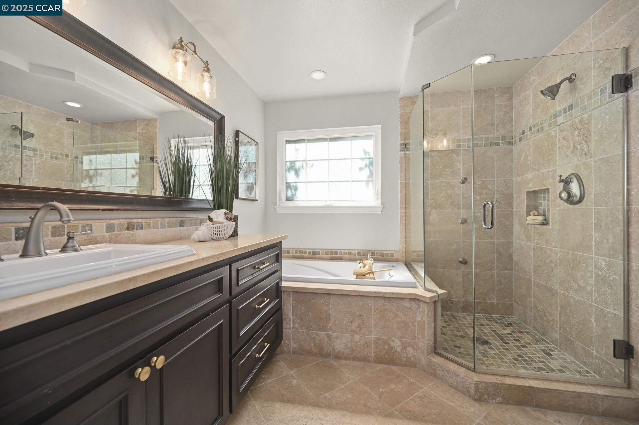 5411 Degnan Dr