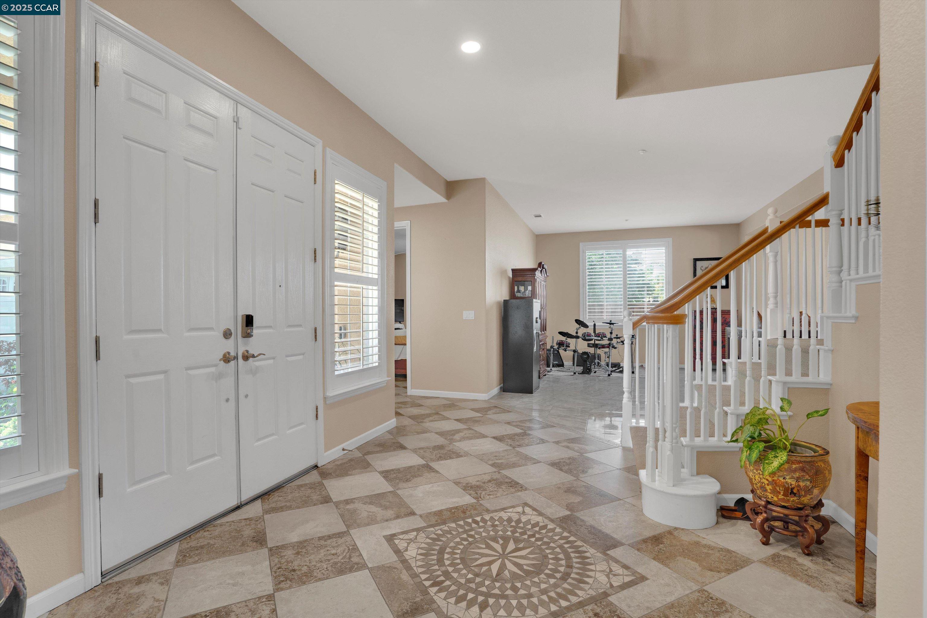 1589 Cornell Dr