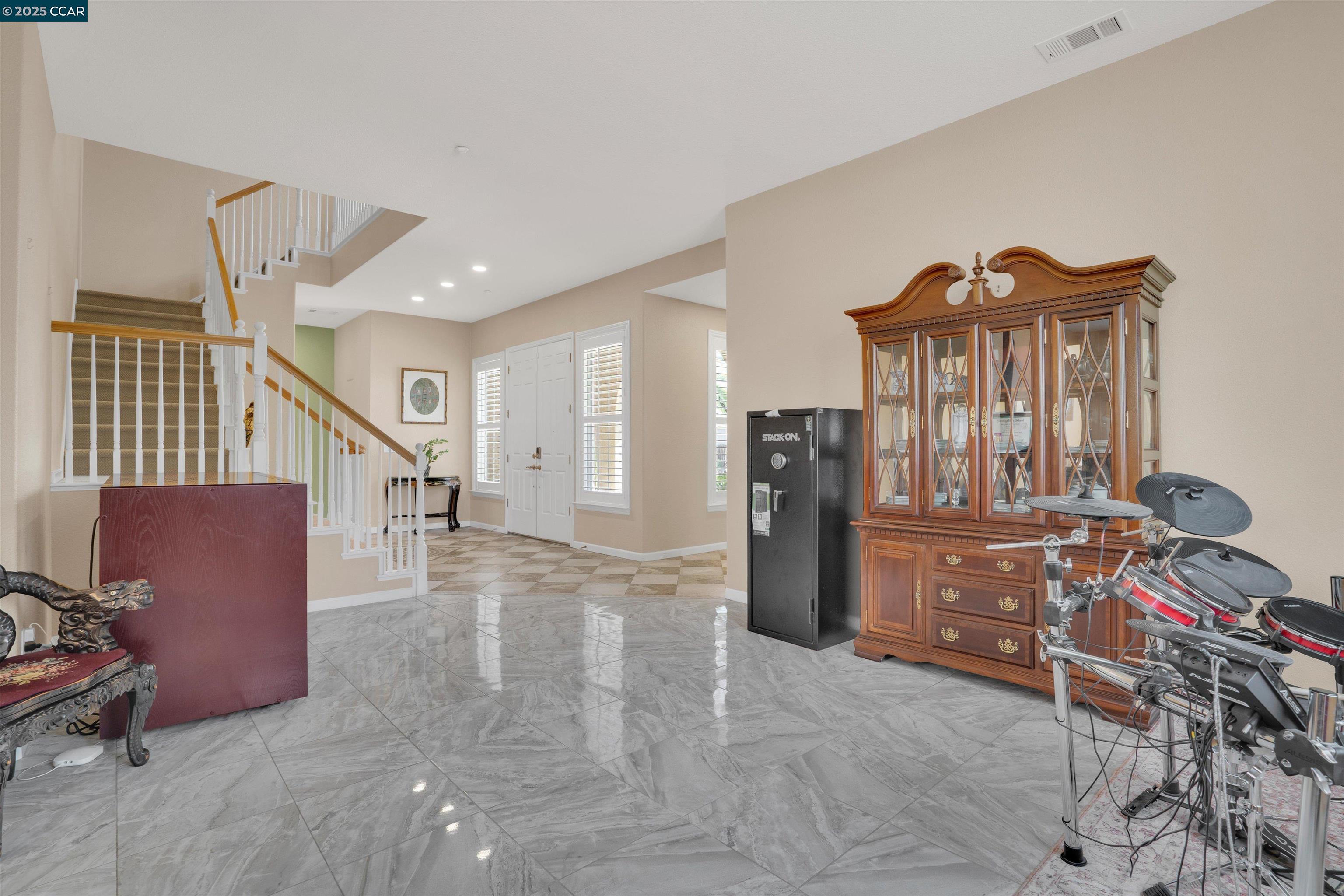 1589 Cornell Dr