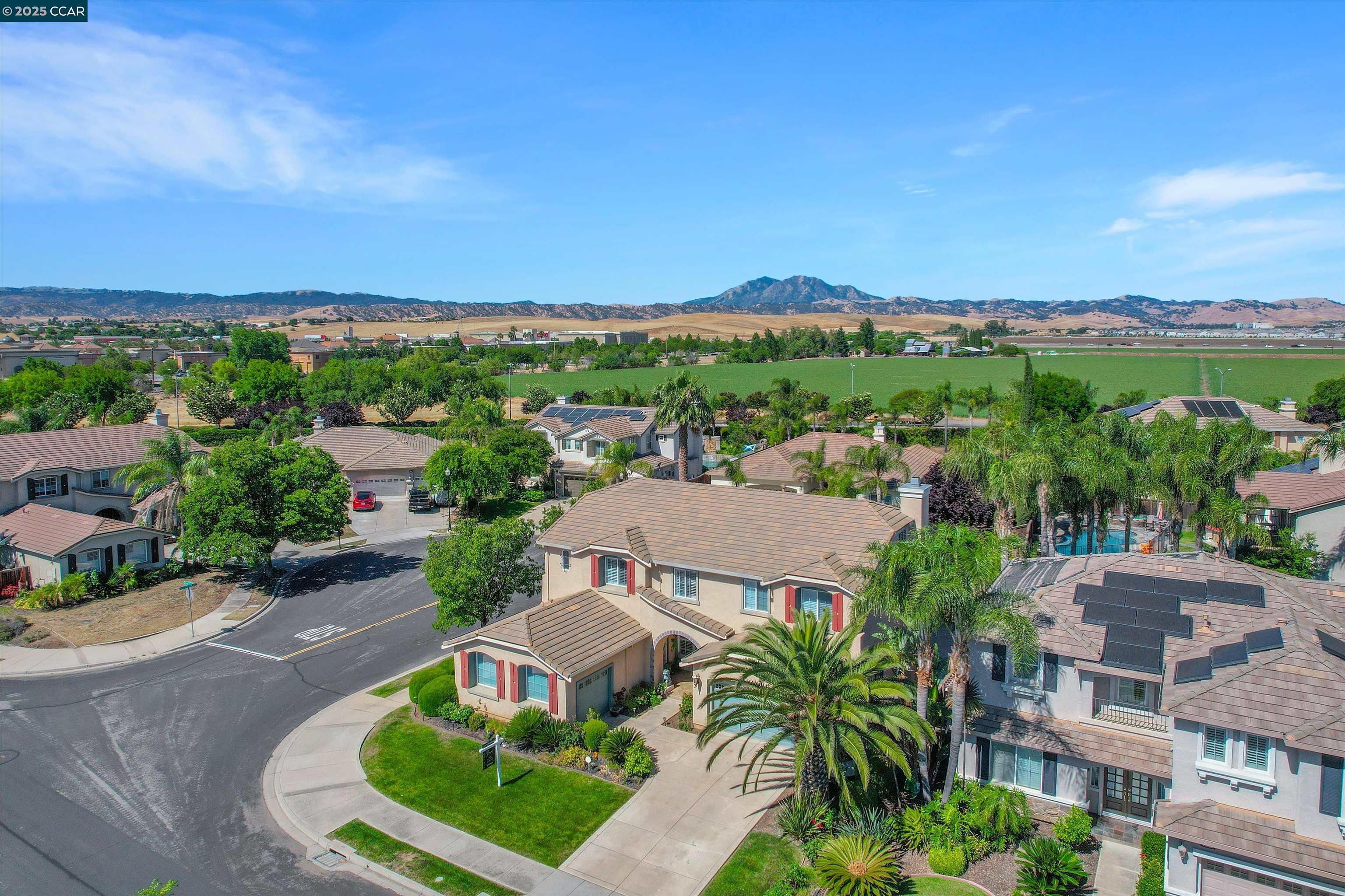1589 Cornell Dr