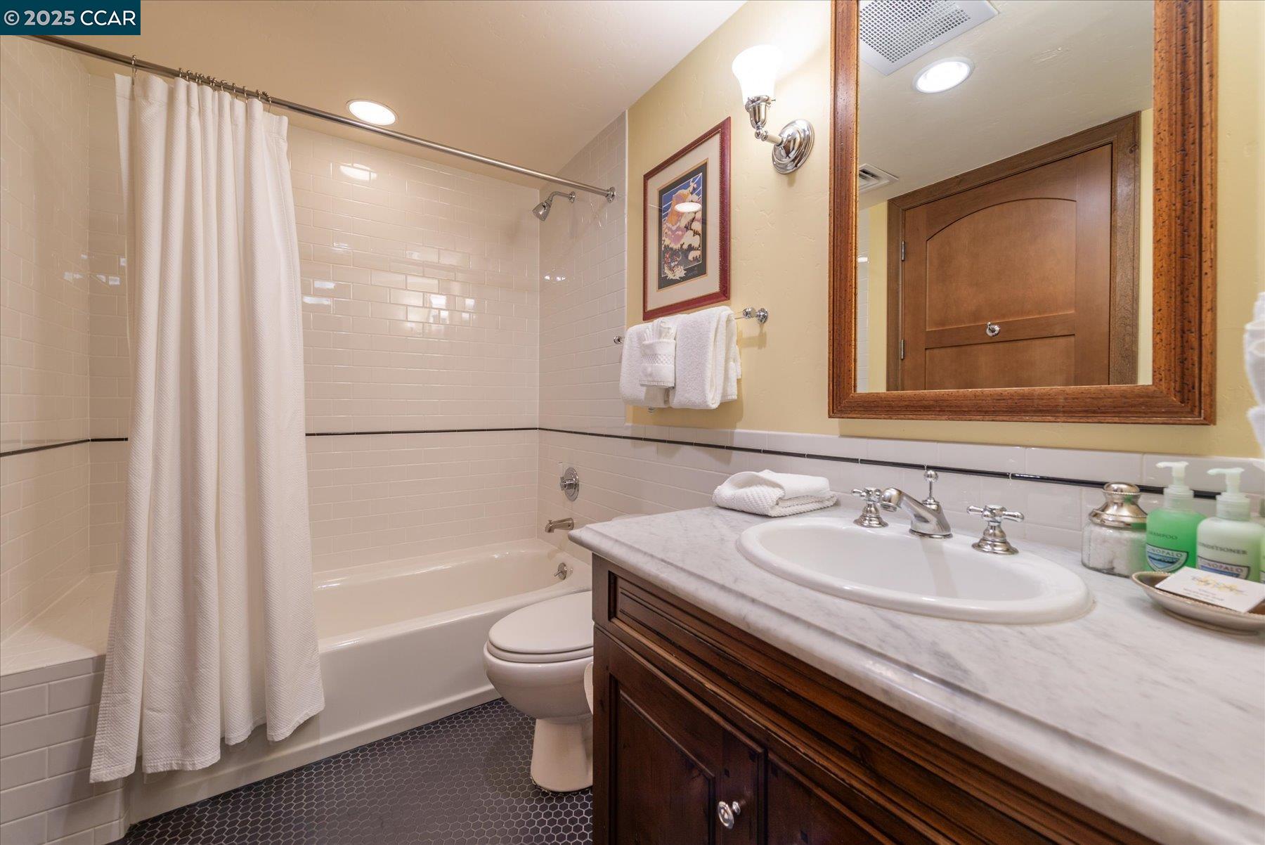 6750 North Lake Blvd # 3B