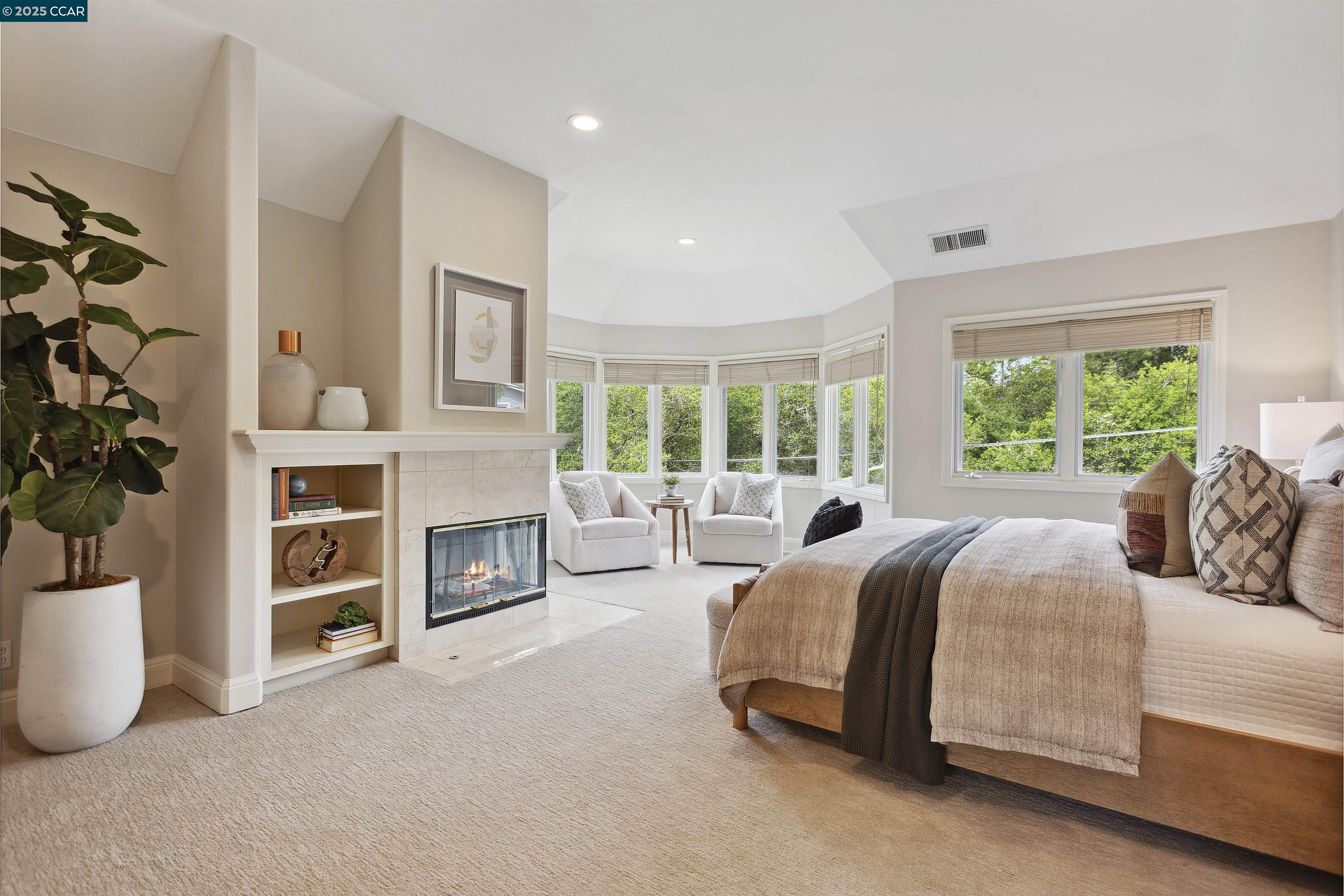 5 Pine Tree Ln