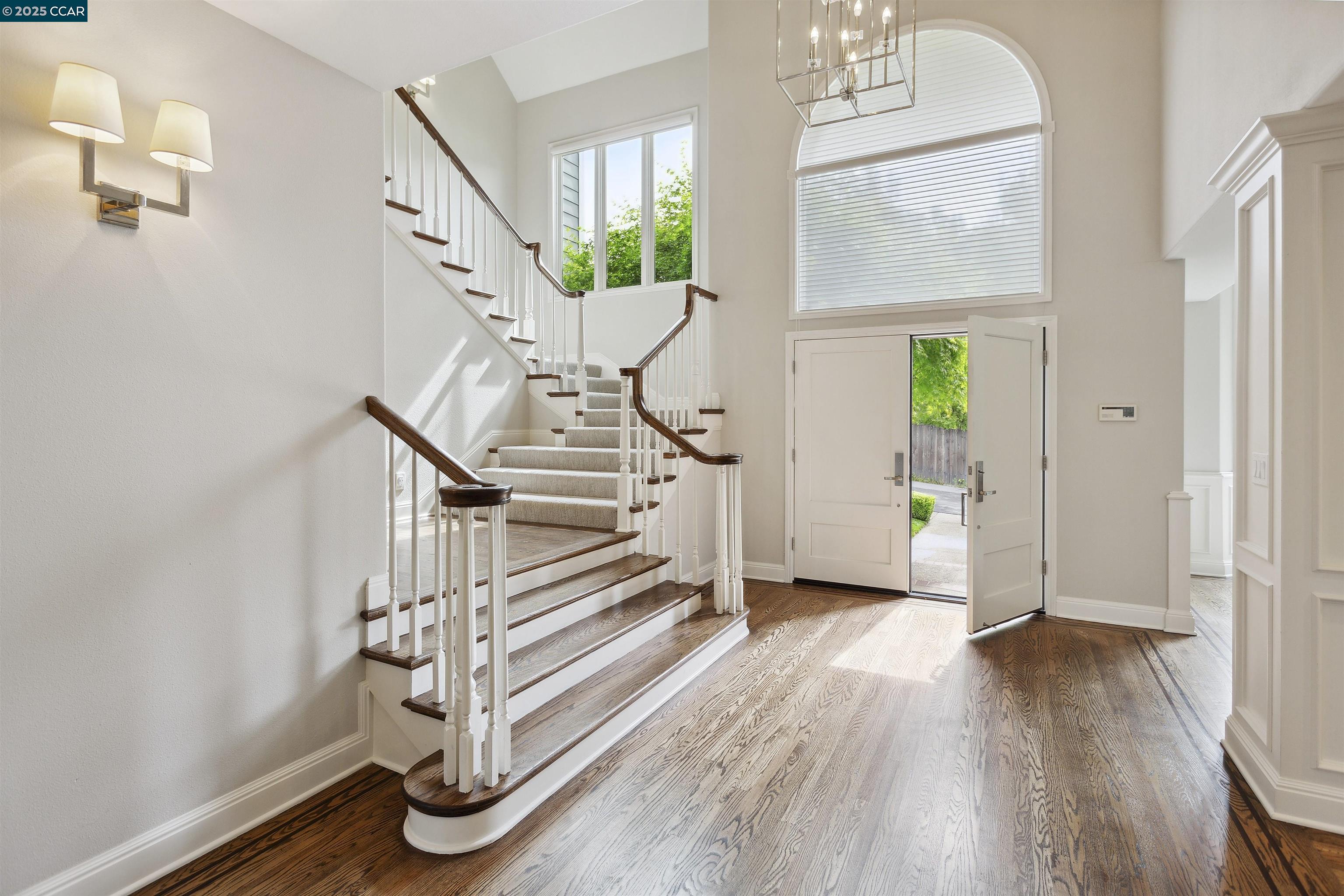 5 Pine Tree Ln