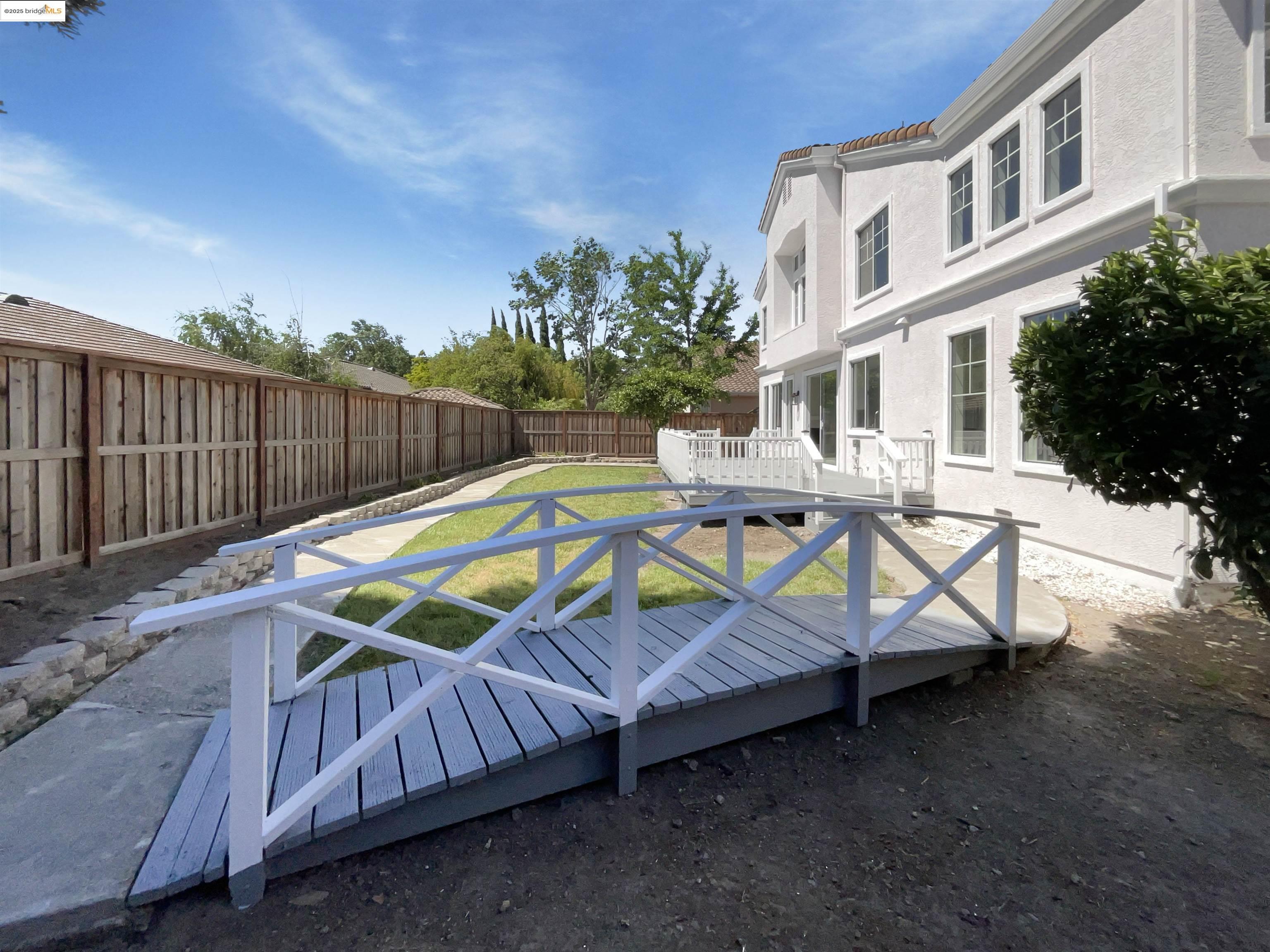 5214 Pavilion Ct