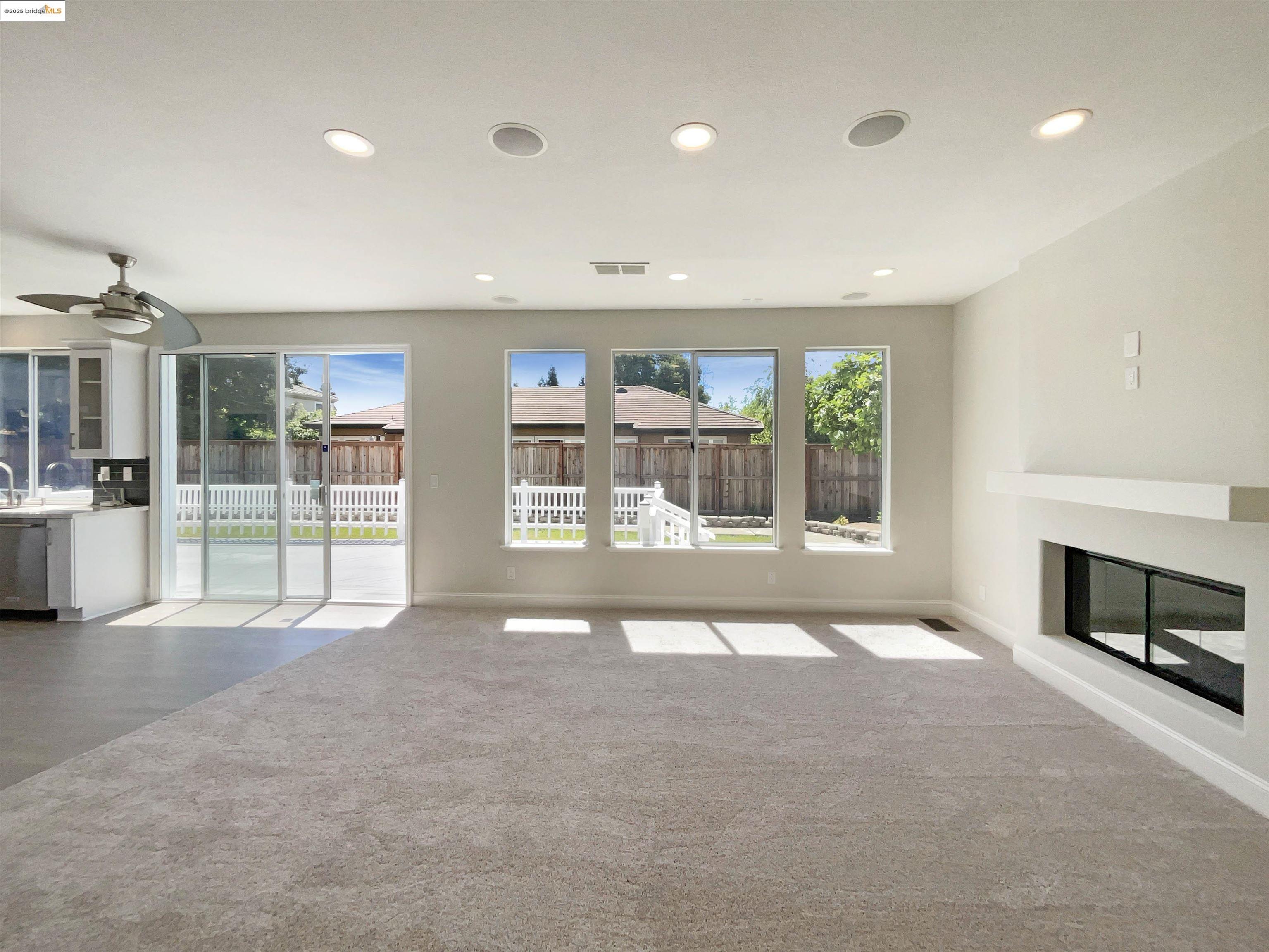 5214 Pavilion Ct