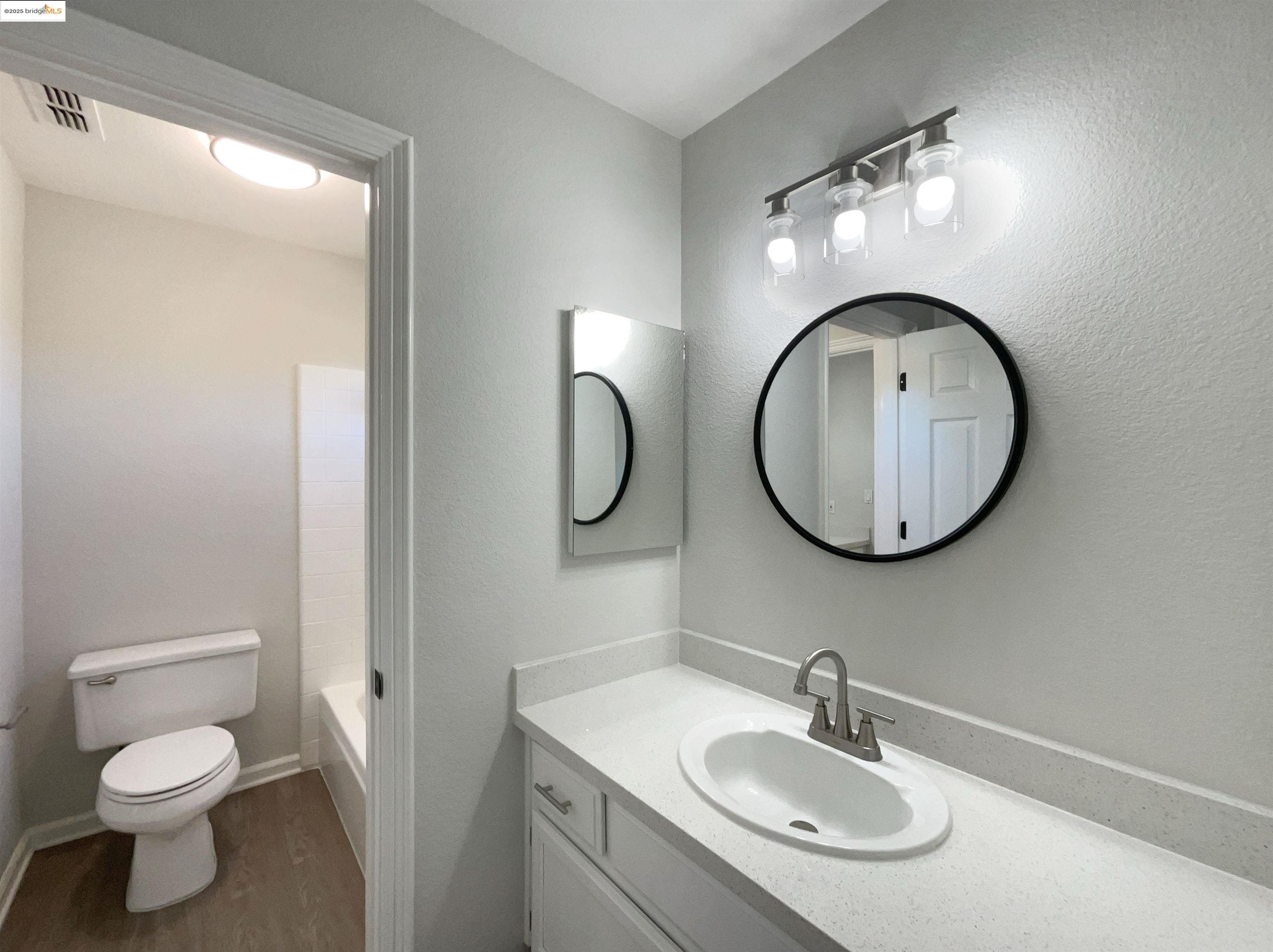 5214 Pavilion Ct